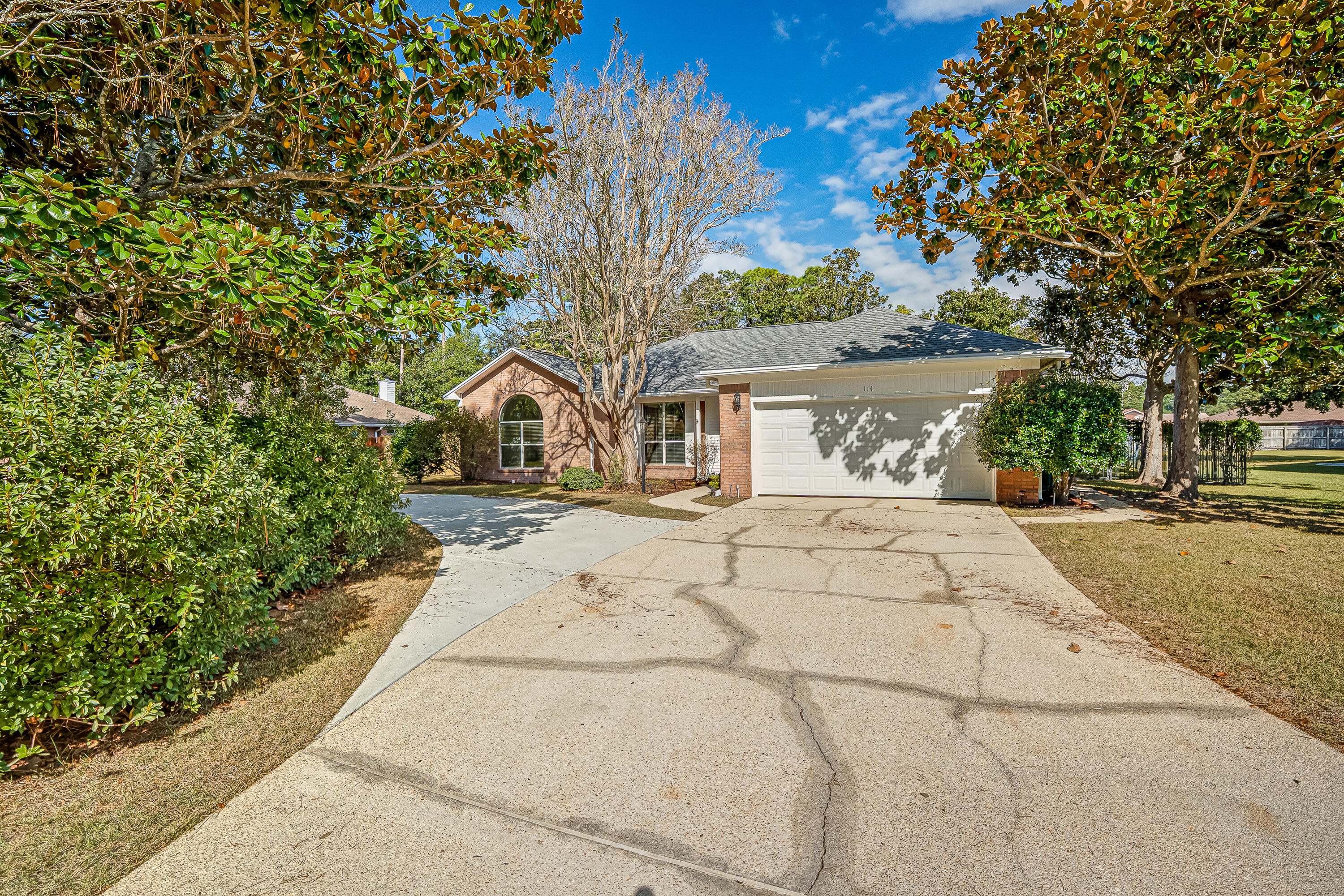 DANA POINTE - Residential Lease