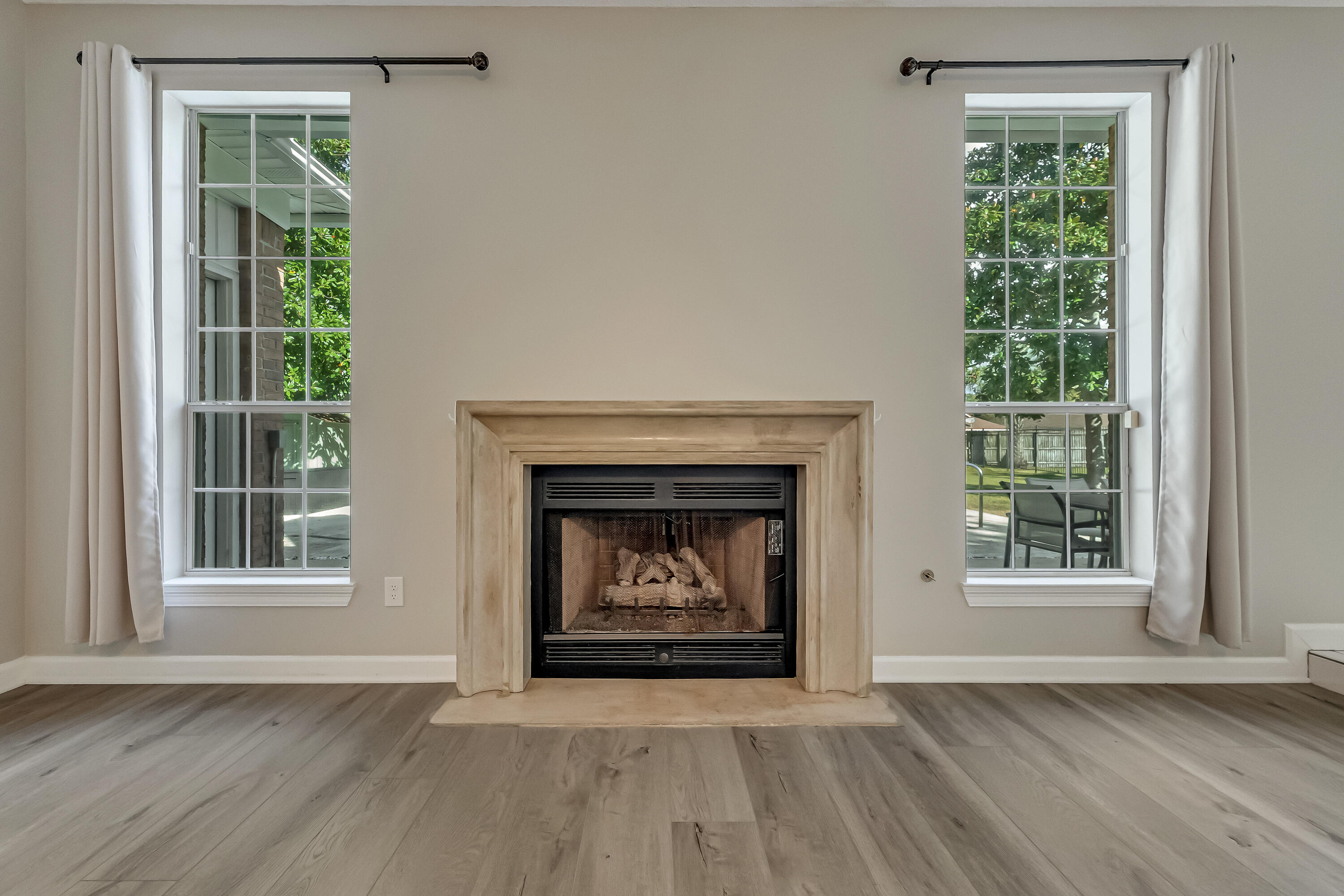 DANA POINTE - Residential Lease