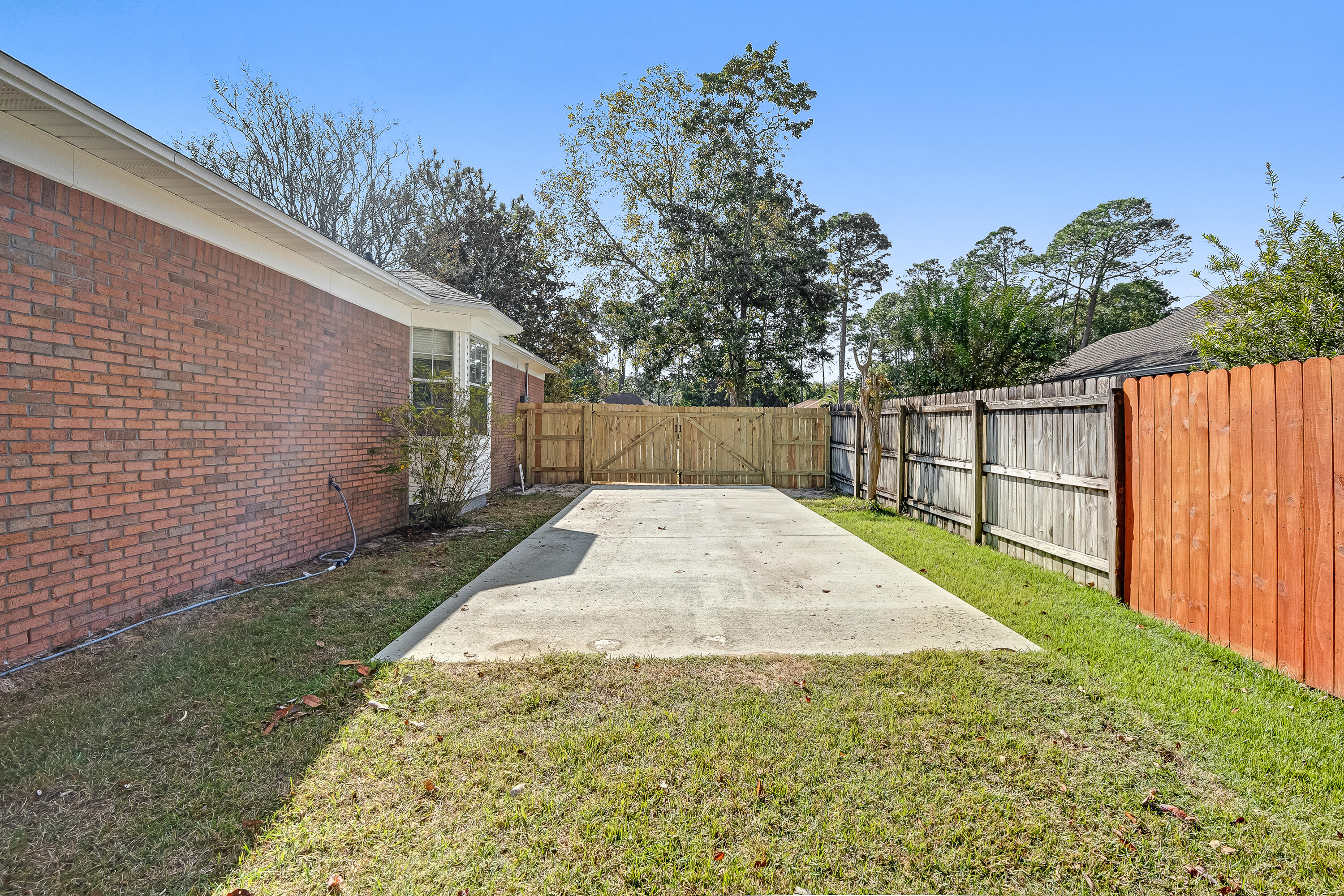 DANA POINTE - Residential Lease