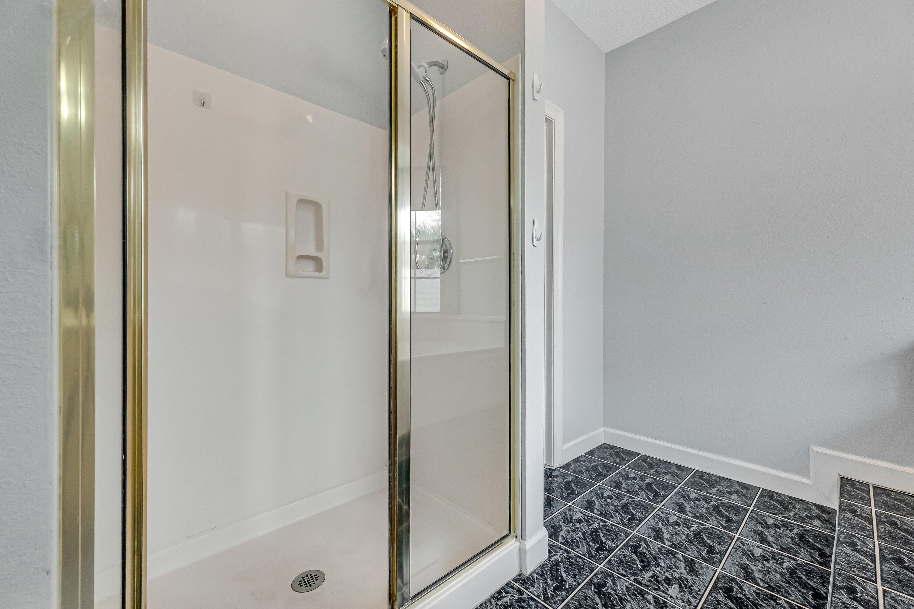 DANA POINTE - Residential Lease