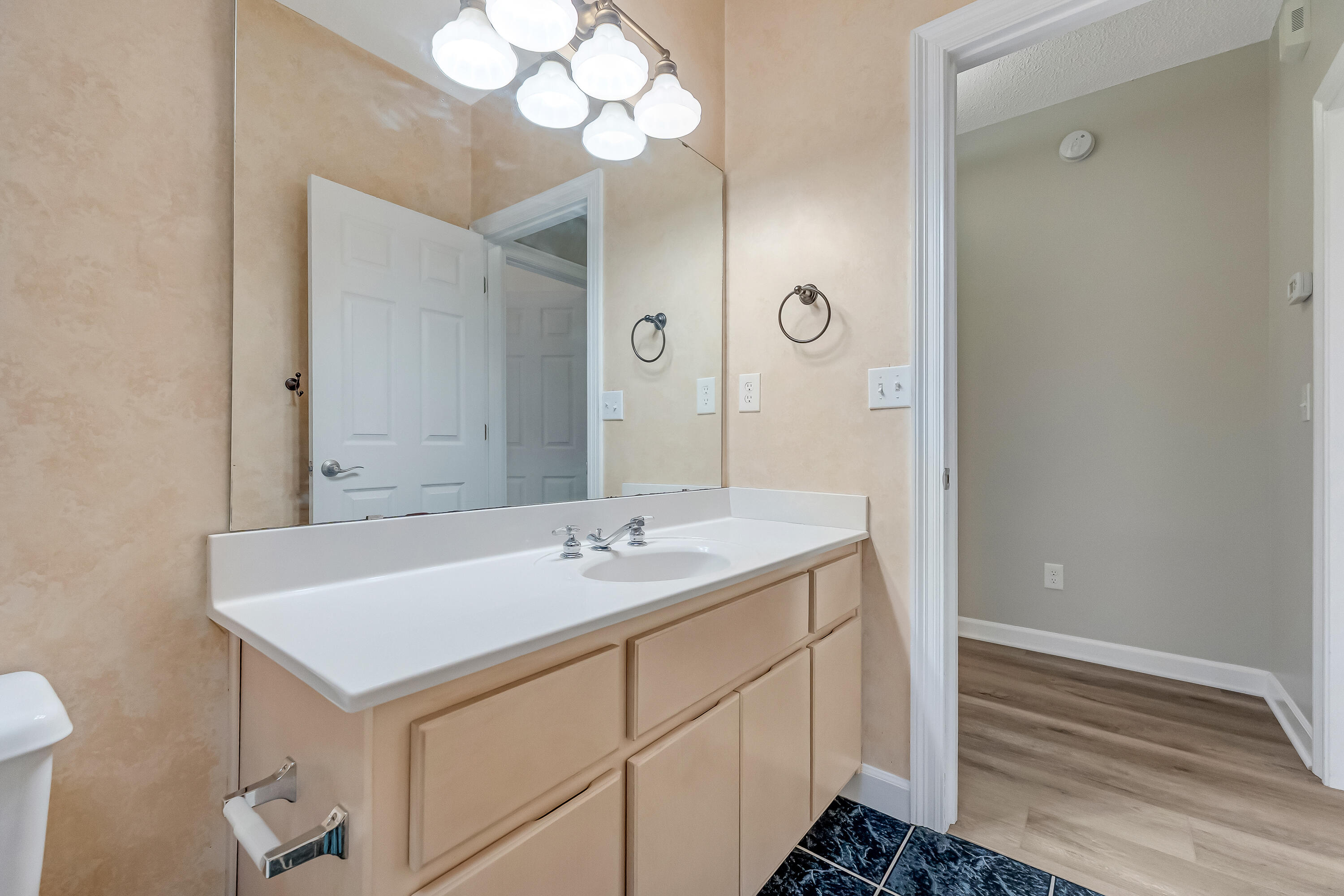 DANA POINTE - Residential Lease