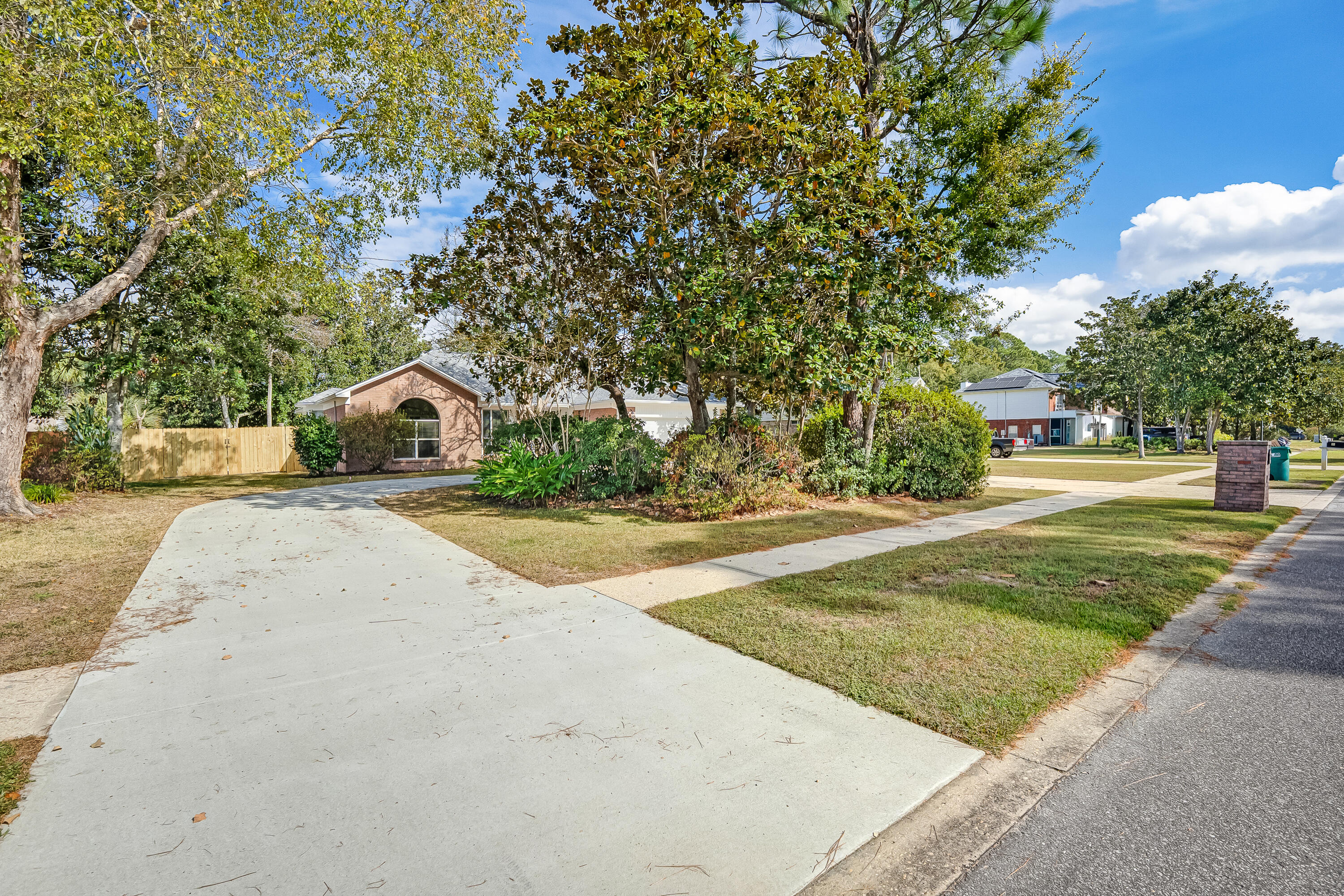 DANA POINTE - Residential Lease