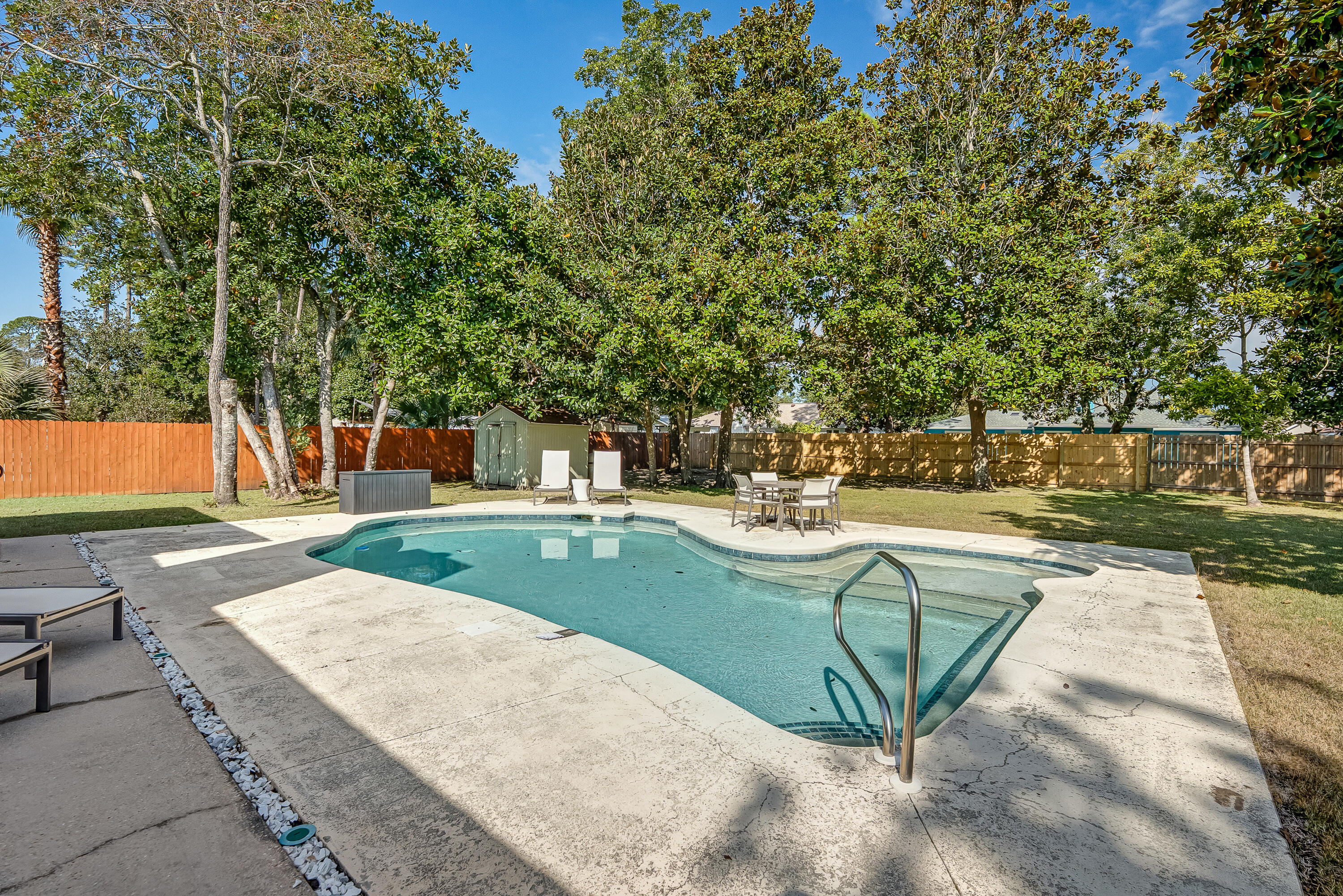 DANA POINTE - Residential Lease