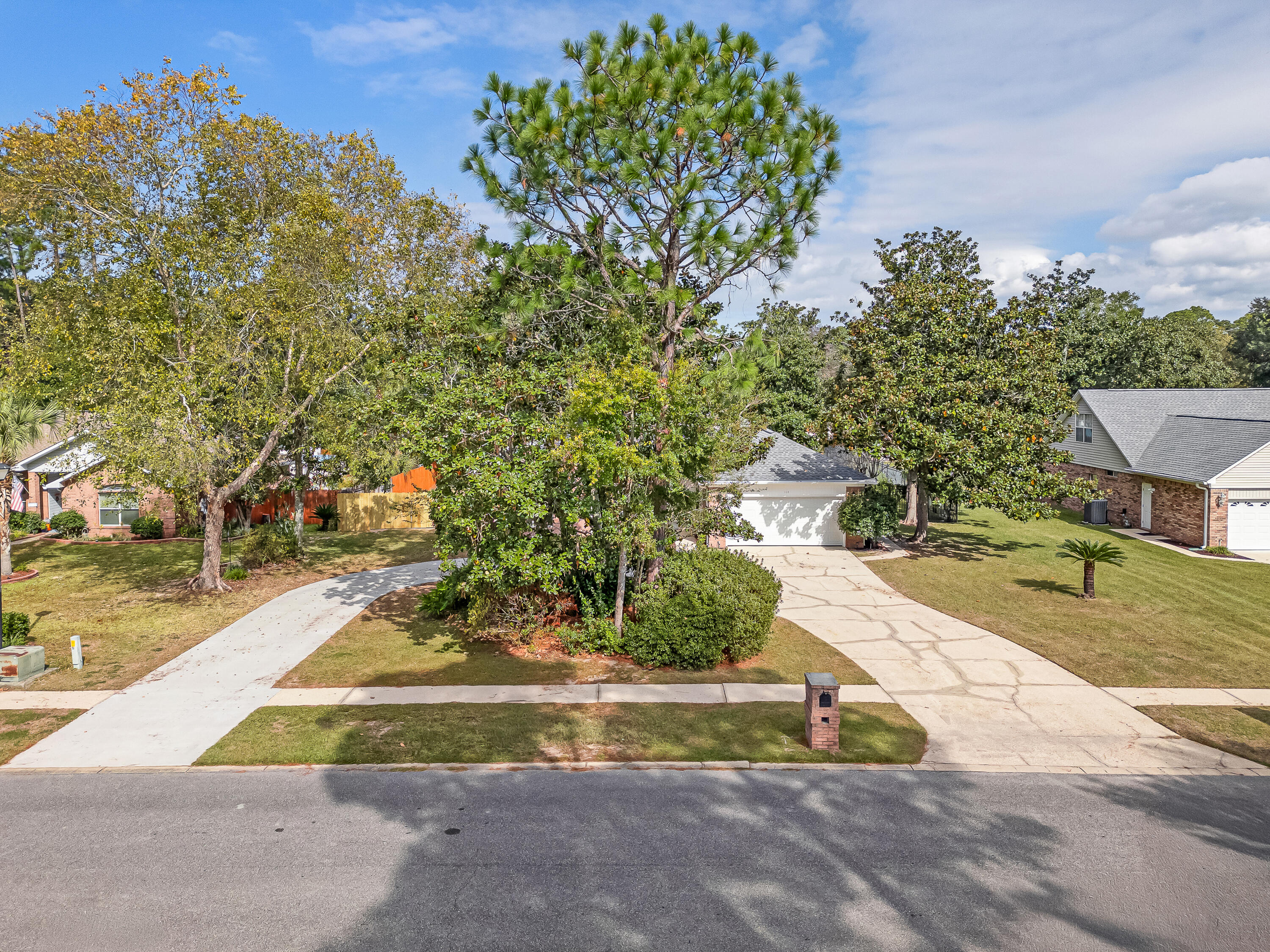 DANA POINTE - Residential Lease