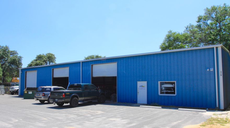 5000 sf of office/ warehouse centrally located in Fort Walton Beach. This property consists of 1750sf of office, 3250sf of warehouse with three 12x 16 overhead doors and 18ft eve height. The entire property is fenced with an additional 35x50 fenced storage yard.