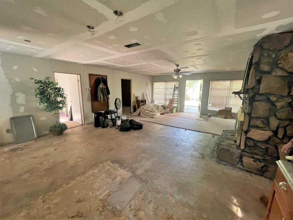 TURQUOISE BEACH 3RD ADDN - Residential