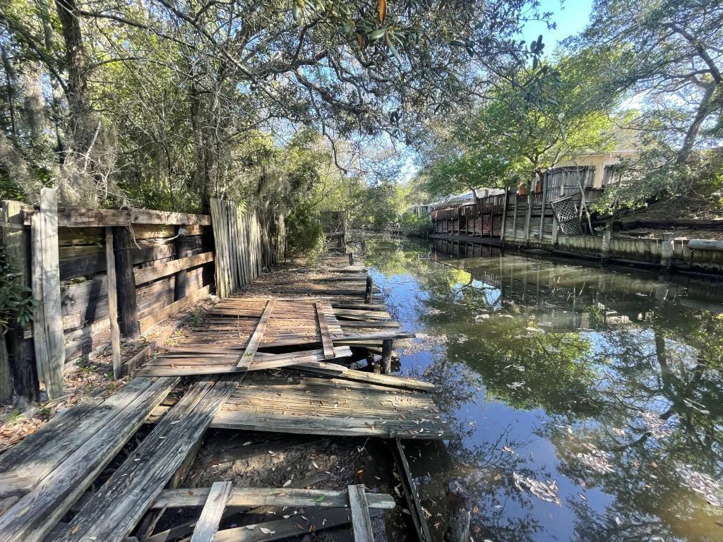 TURQUOISE BEACH 3RD ADDN - Residential