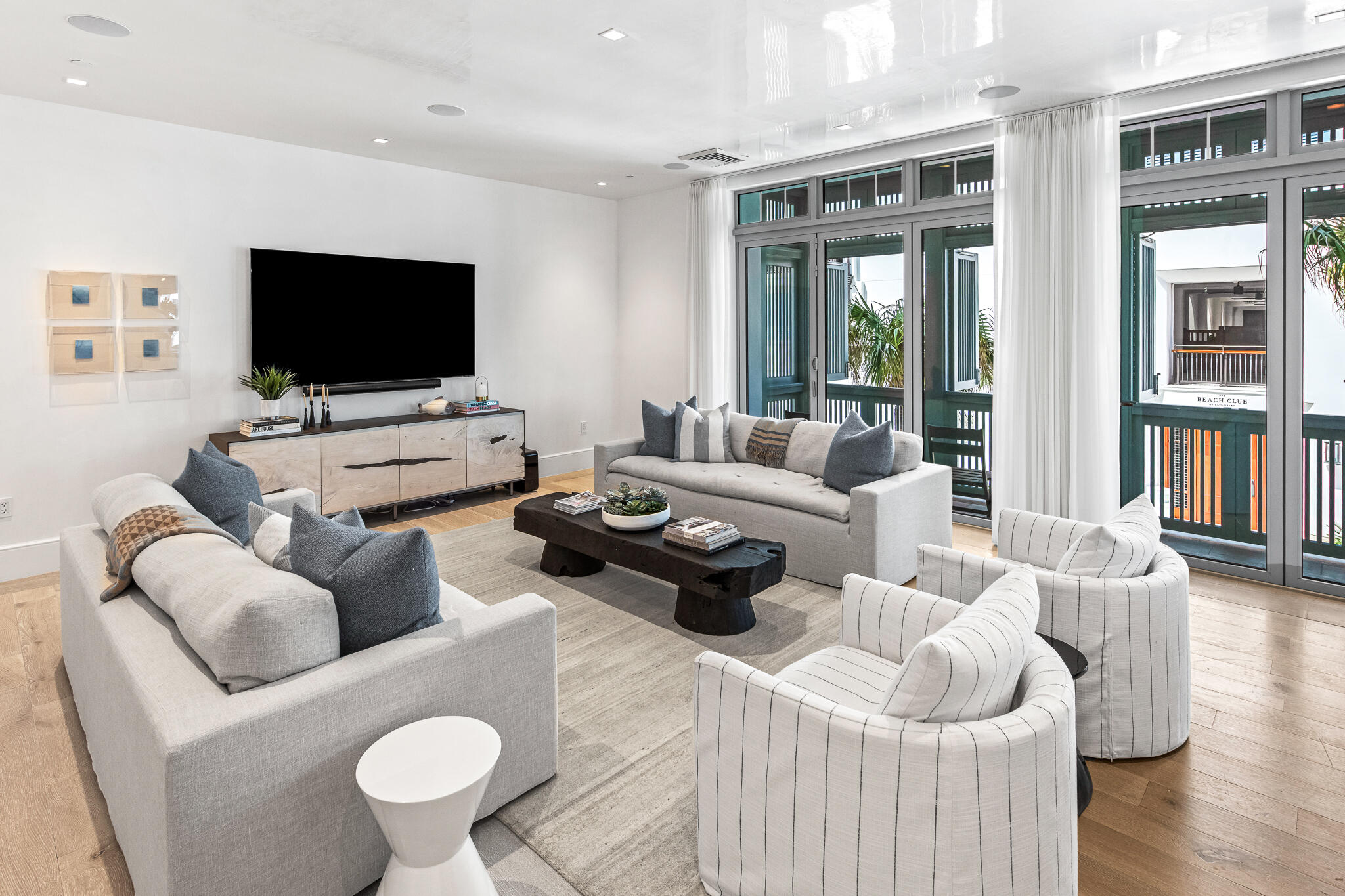 ALYS BEACH - Residential