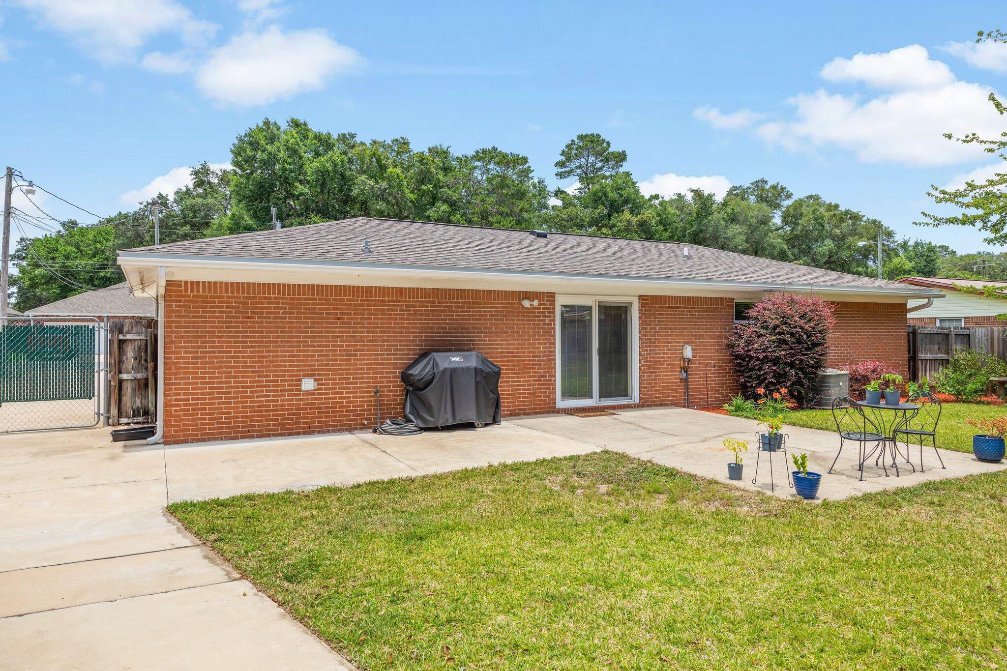 Carol Anne Manor - Residential Lease