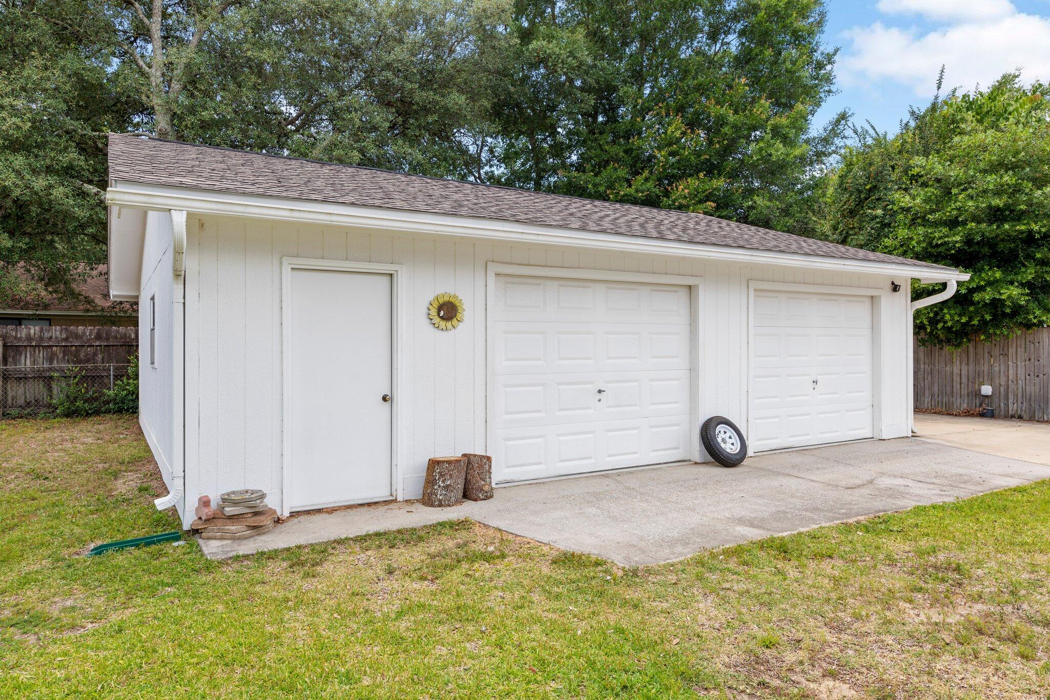 Carol Anne Manor - Residential Lease