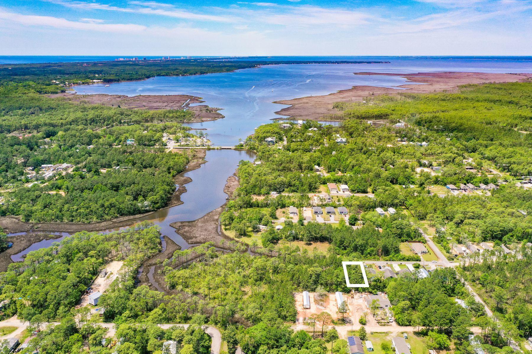 TOWN OF SANTA ROSA - Land