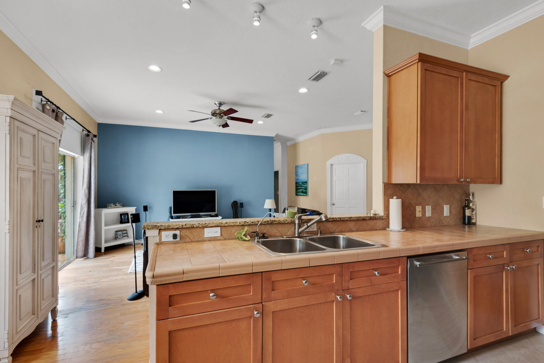 PINES OF BLUE MOUNTAIN - Residential