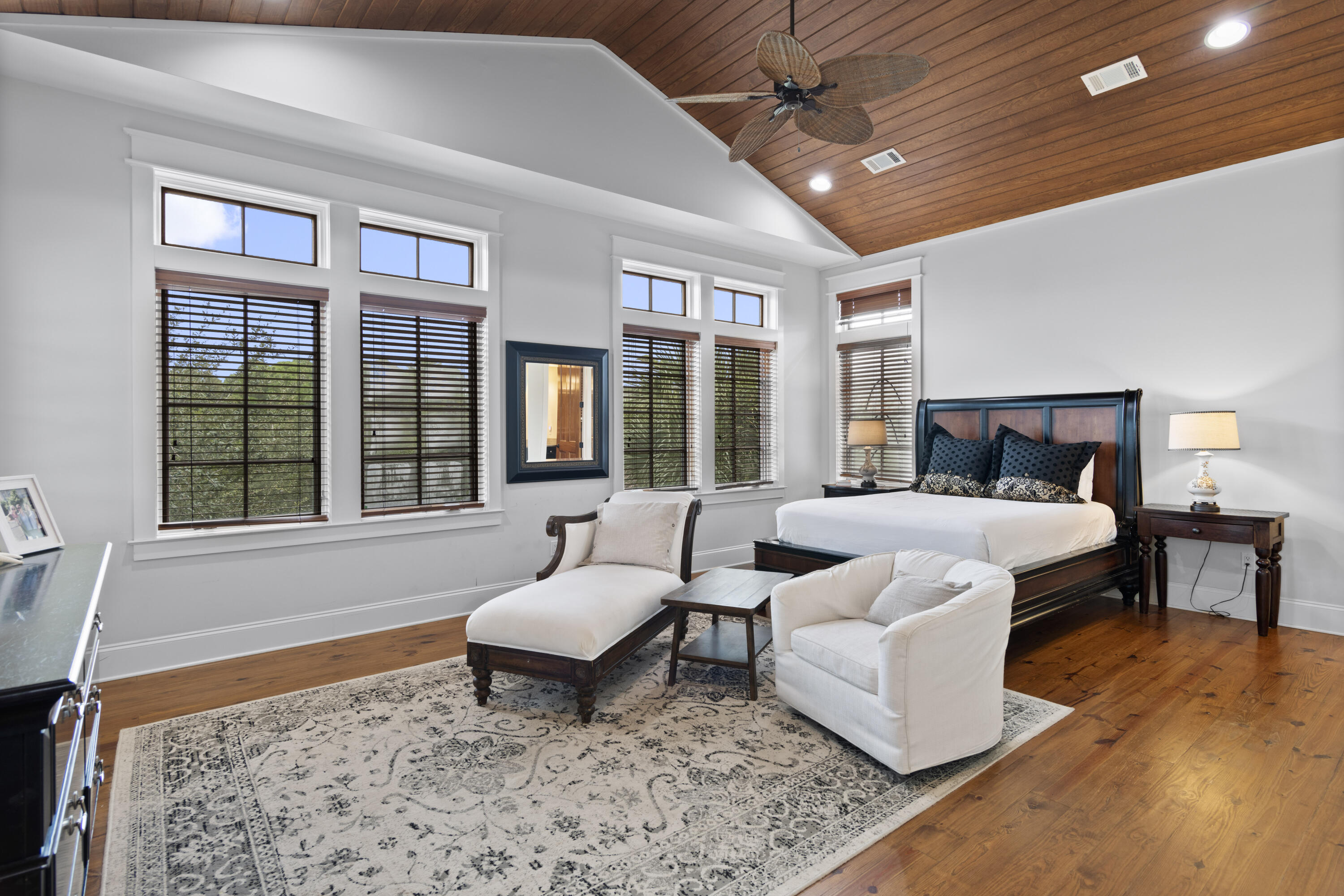 SEANEST VILLAGE - Residential