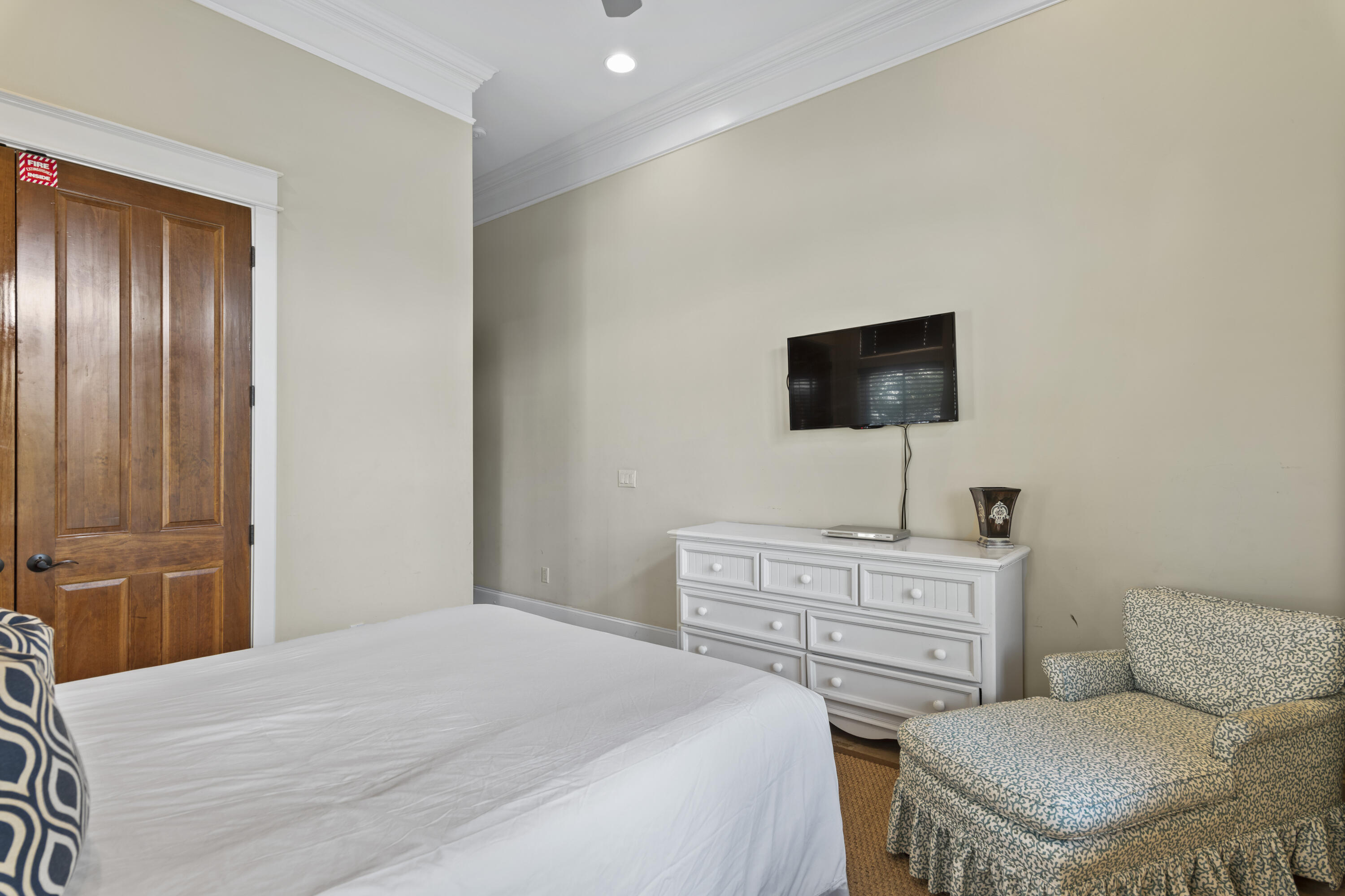 SEANEST VILLAGE - Residential