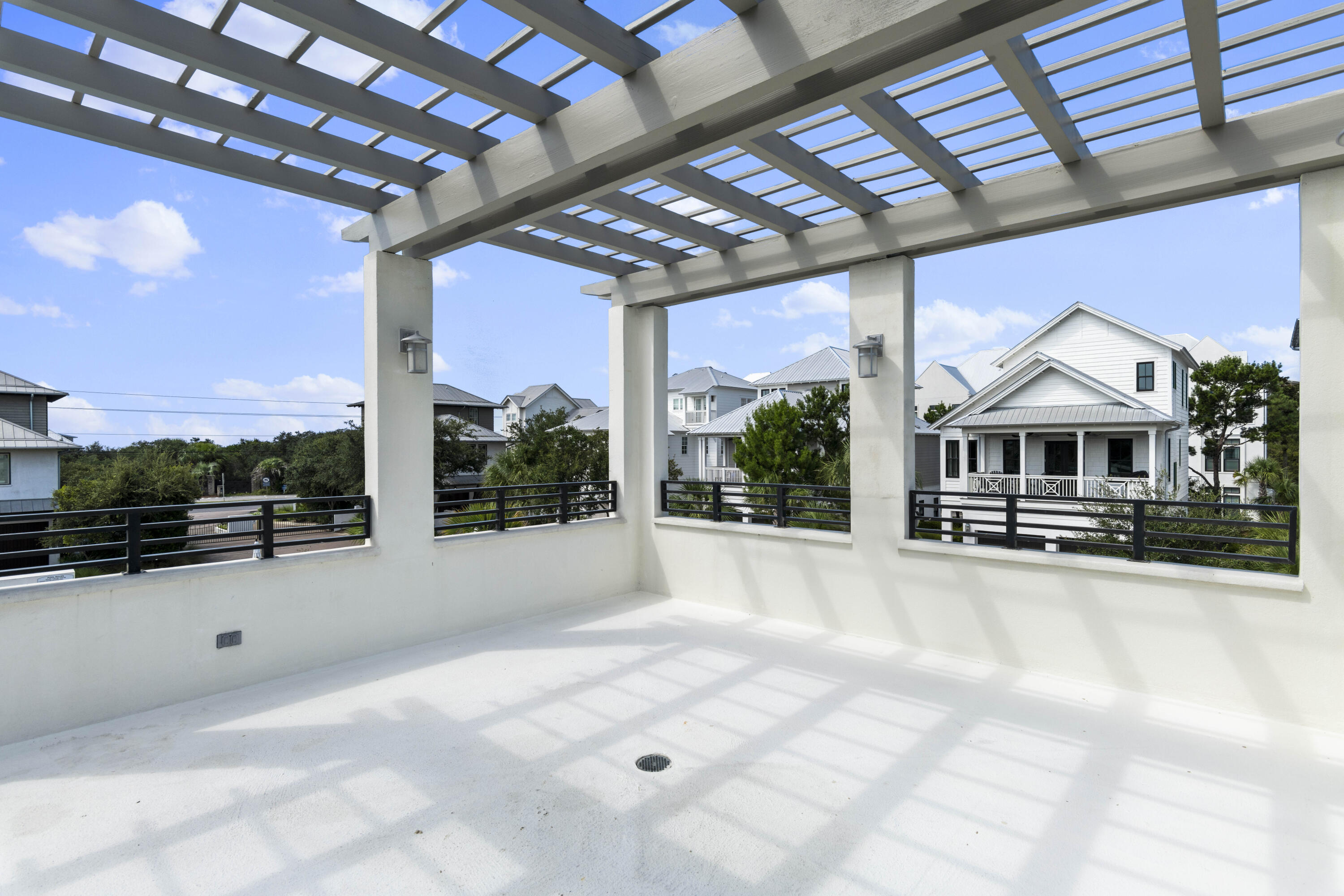 SEANEST VILLAGE - Residential