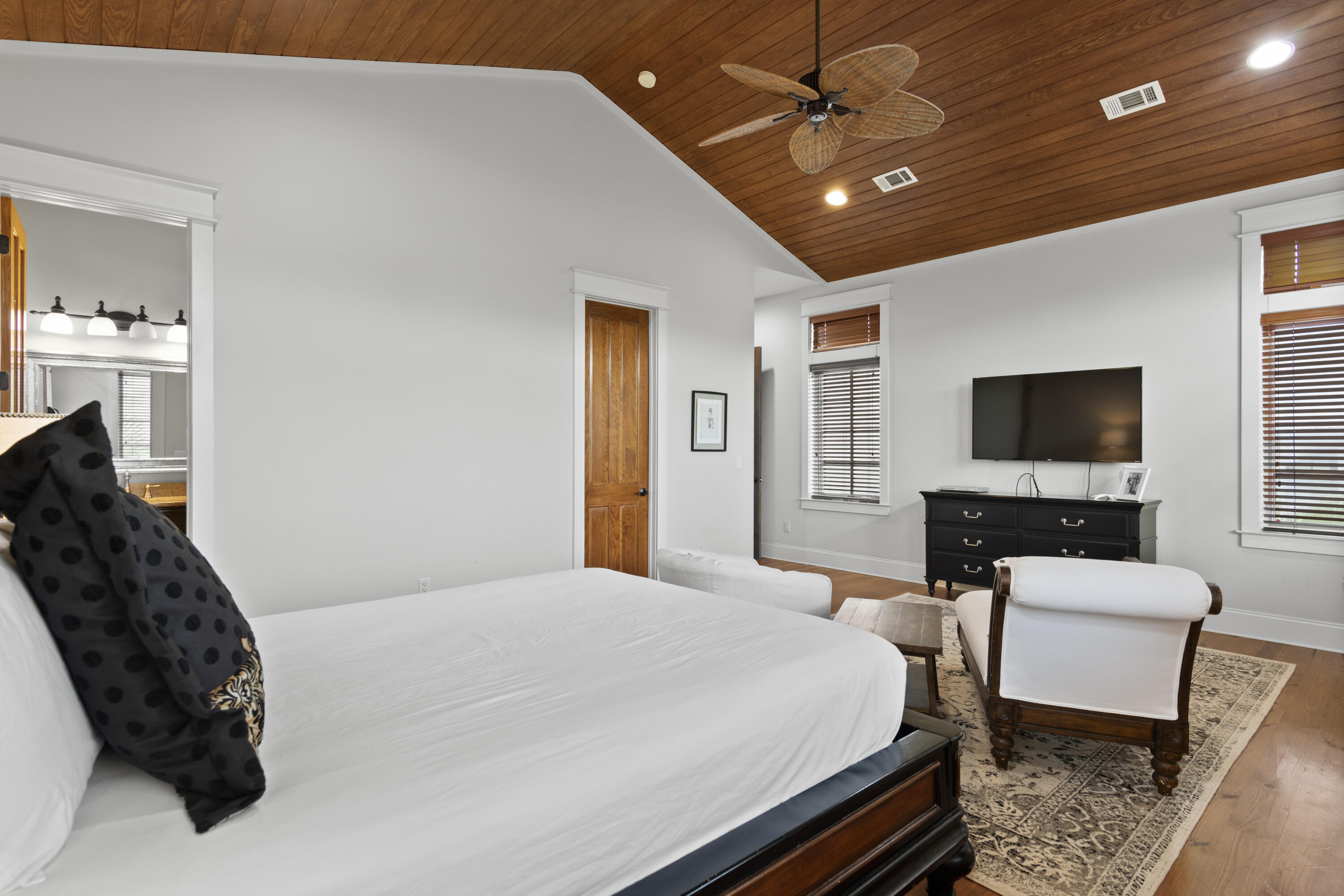 SEANEST VILLAGE - Residential