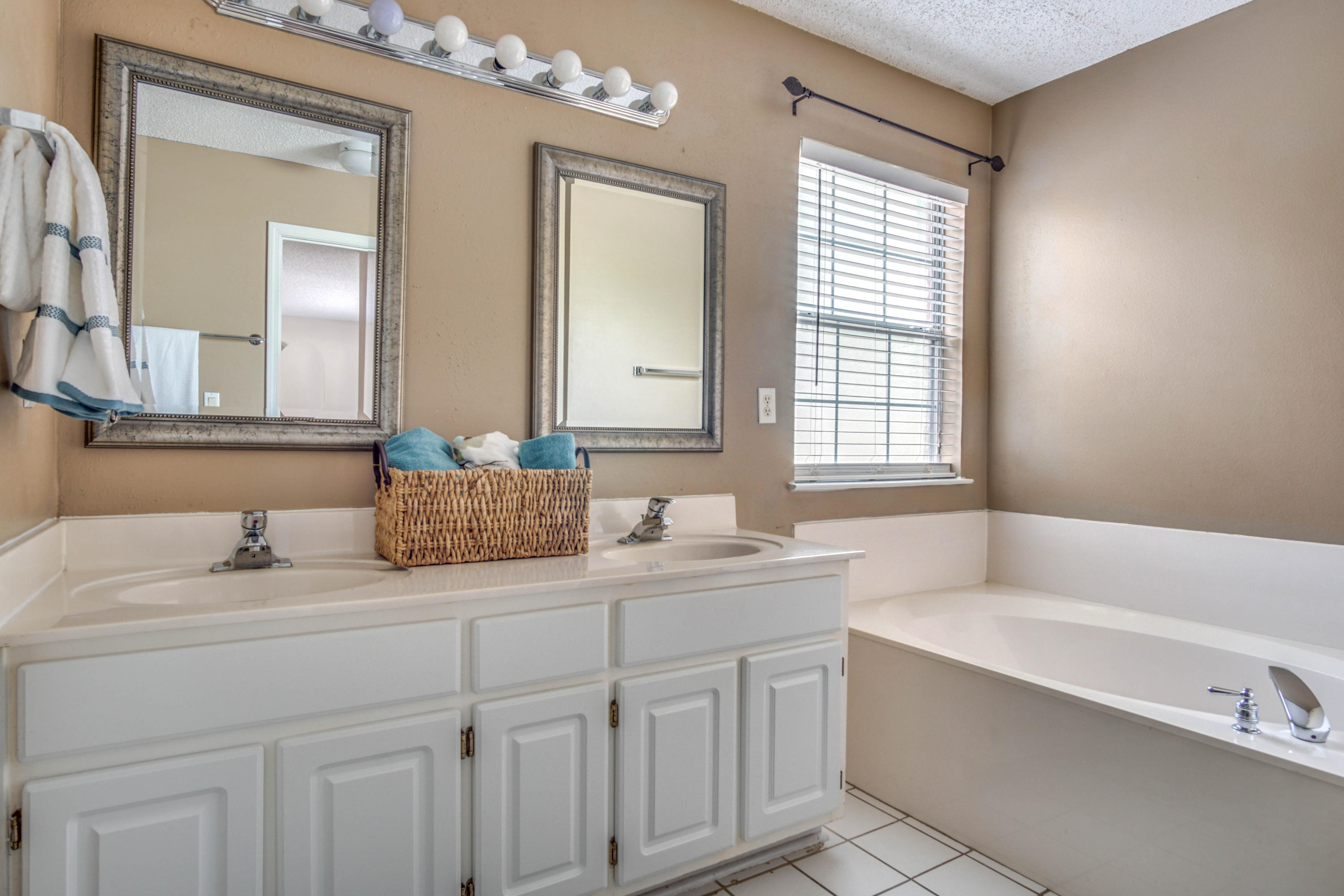 Magnolia Forest II - Residential