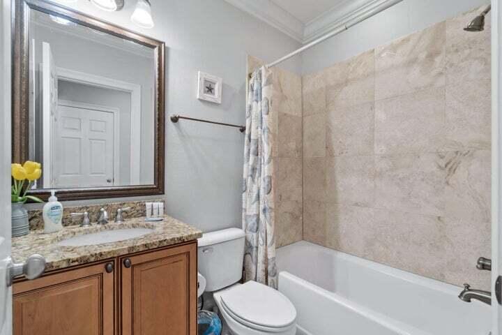 VILLA LAGO - Residential Lease
