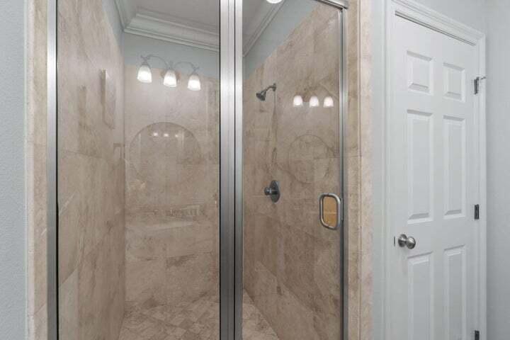 VILLA LAGO - Residential Lease