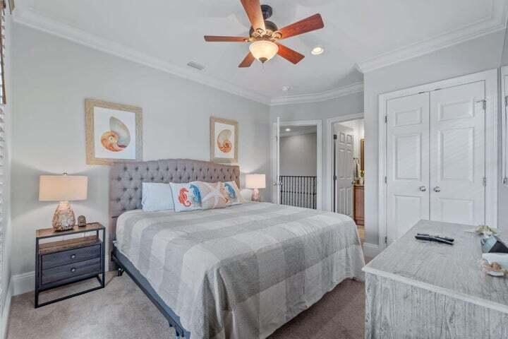 VILLA LAGO - Residential Lease