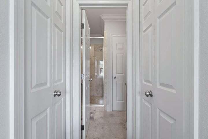 VILLA LAGO - Residential Lease