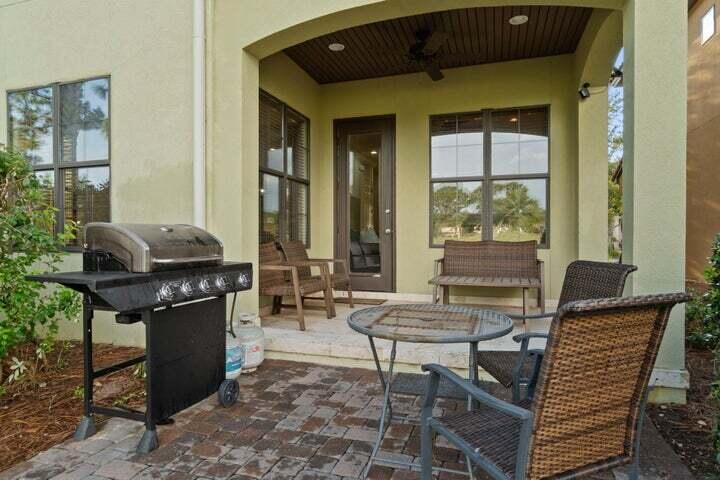 VILLA LAGO - Residential Lease