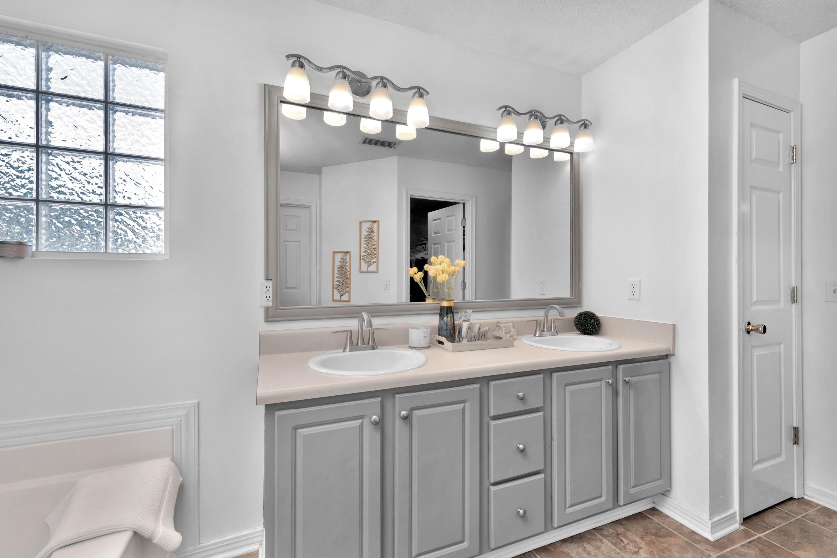 WESTVIEW ESTATES PH 4 - Residential