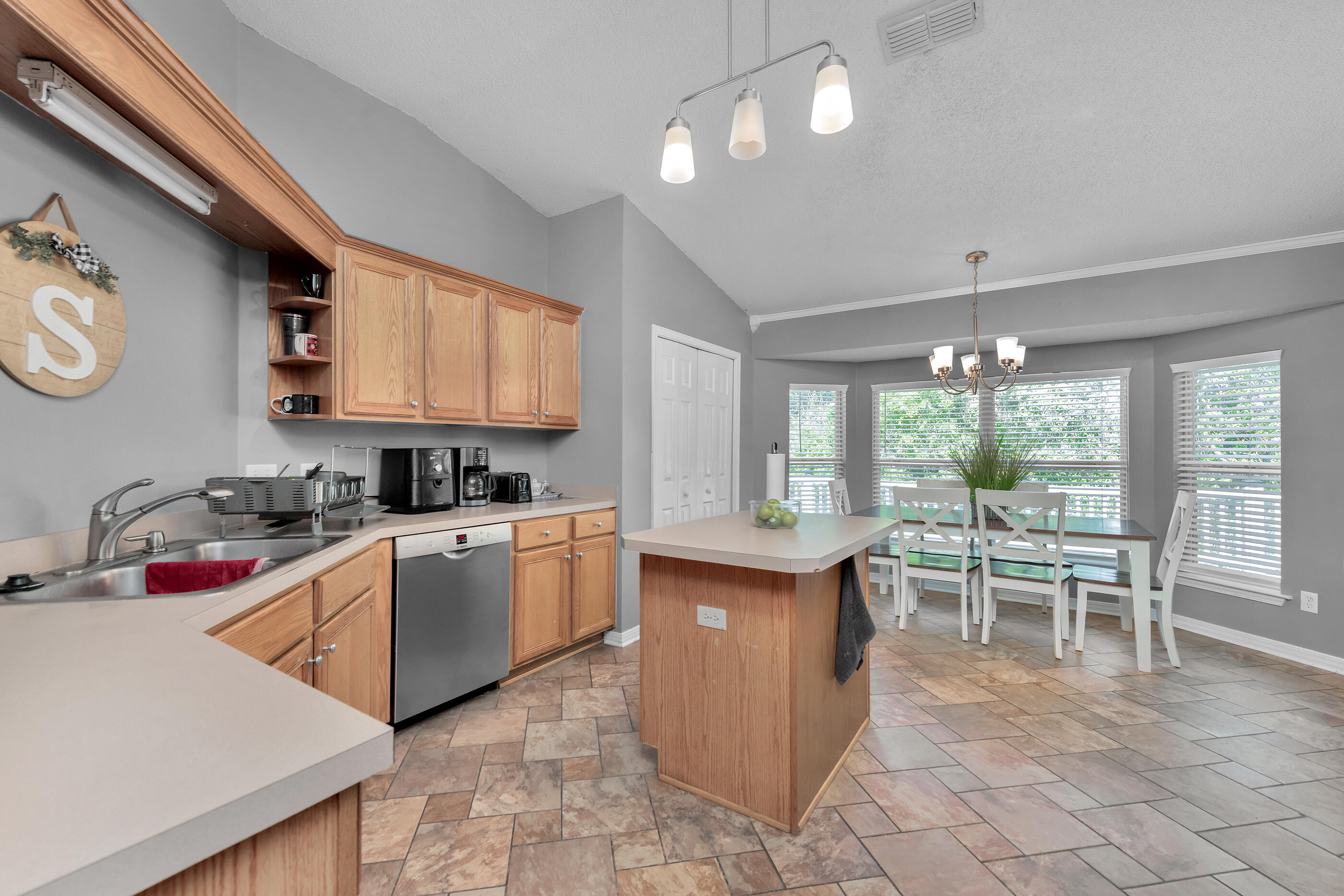 WESTVIEW ESTATES PH 4 - Residential