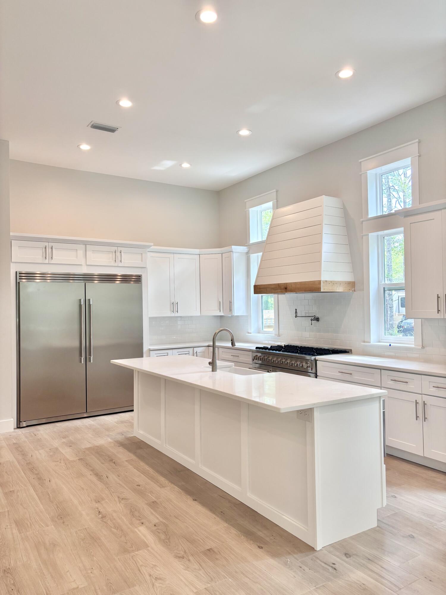 MAGNOLIA BEACH - Residential