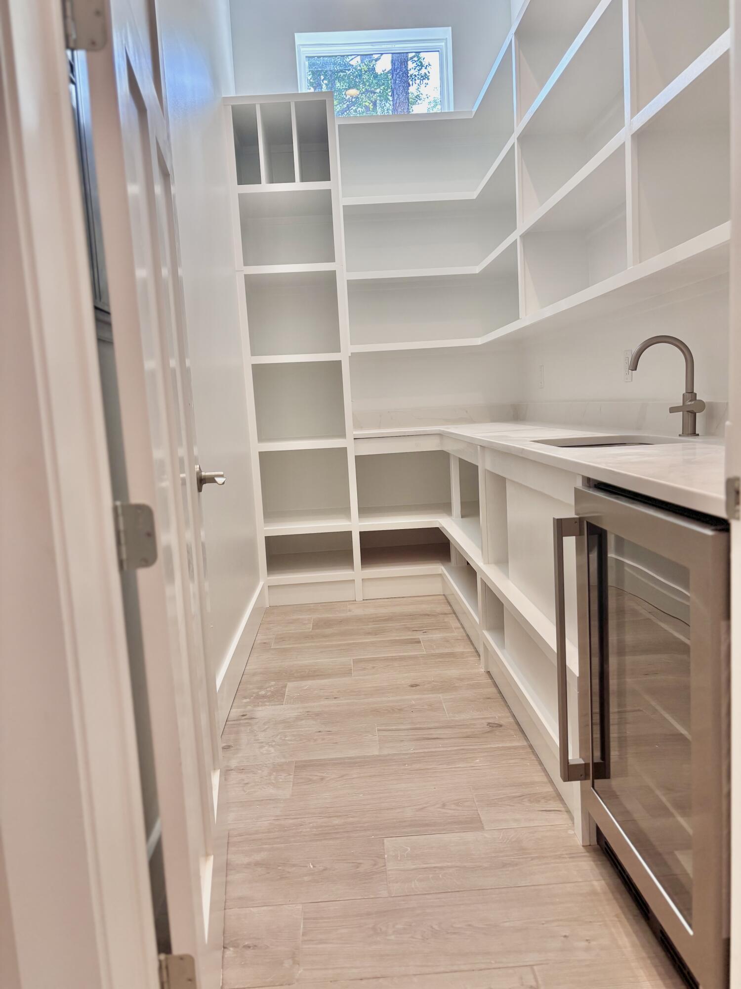 MAGNOLIA BEACH - Residential