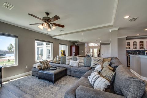 A home in Fort Walton Beach