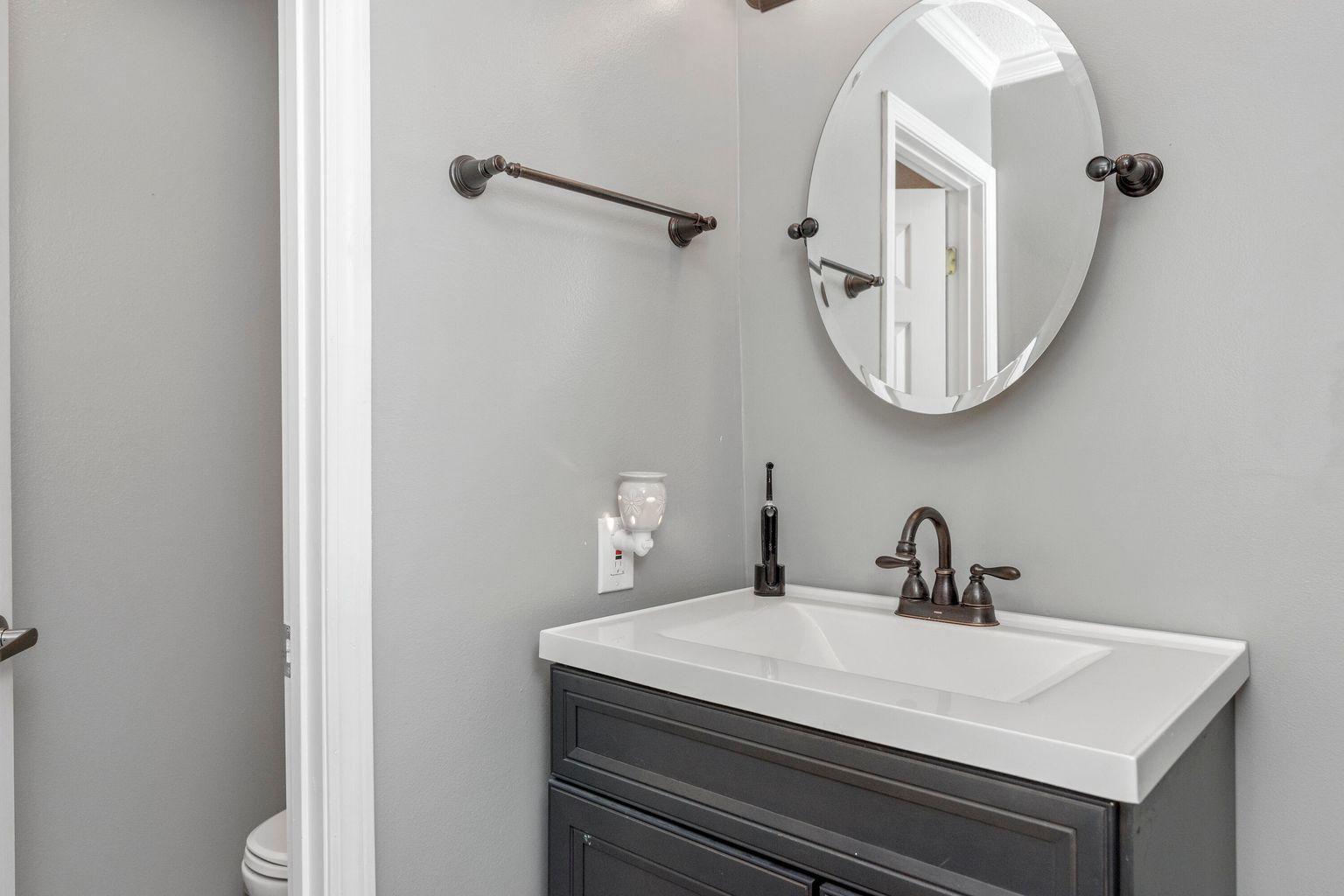 LIGHTHOUSE POINTE - Residential