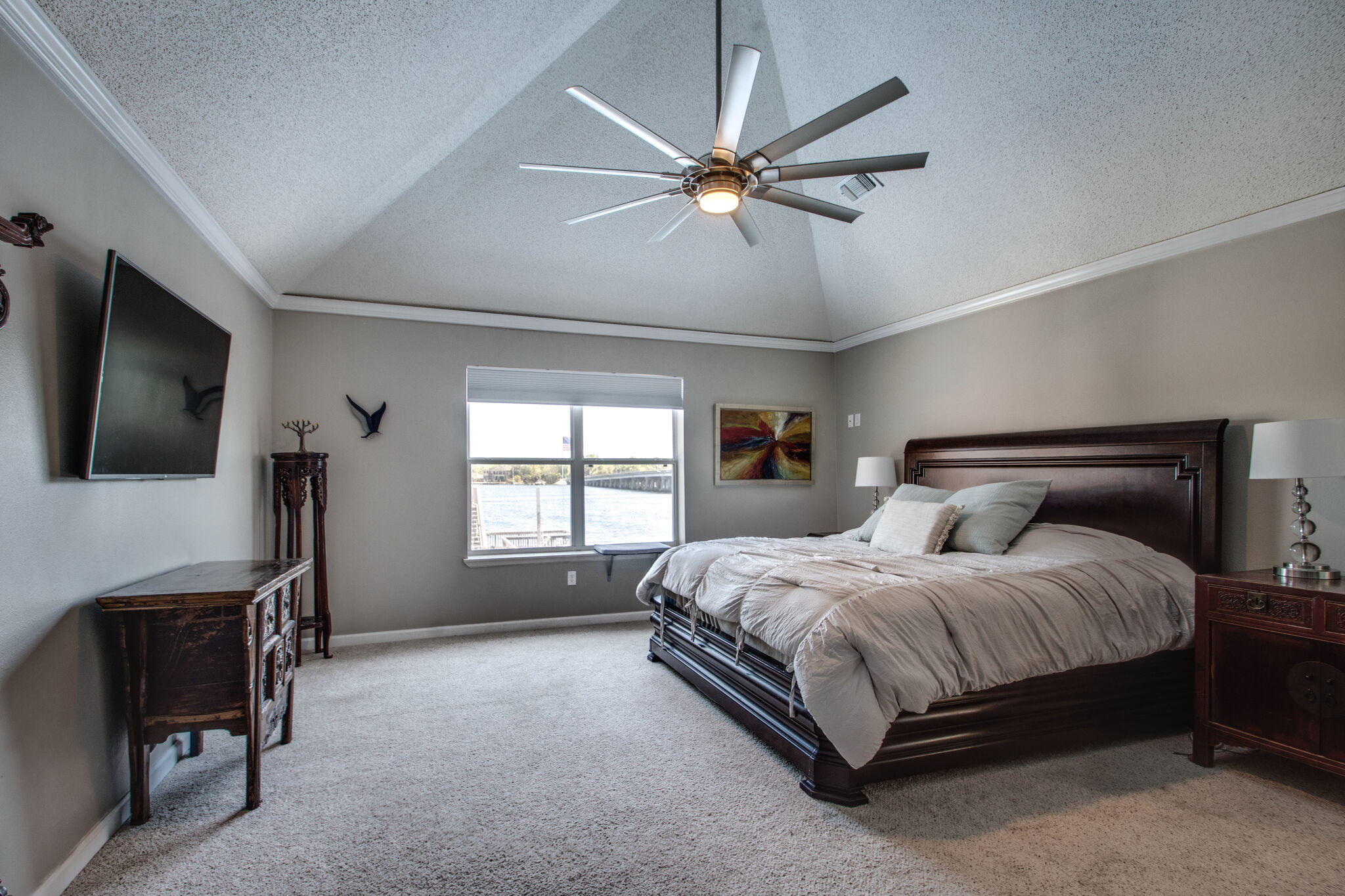 LIGHTHOUSE POINTE - Residential