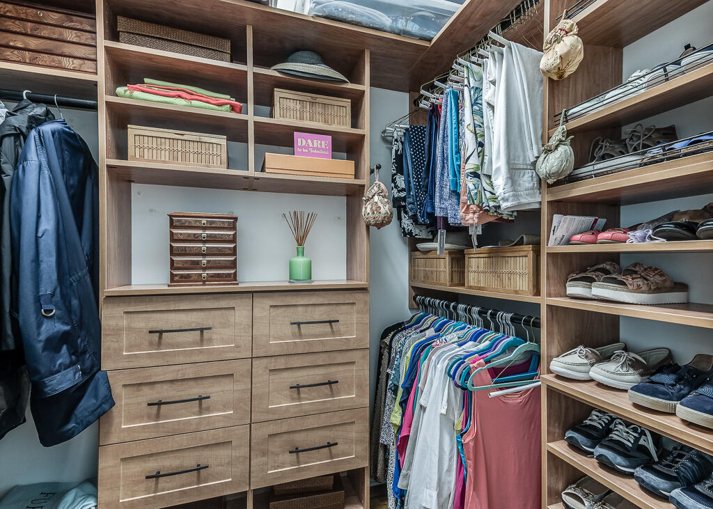 GROVE BY THE SEA - Residential