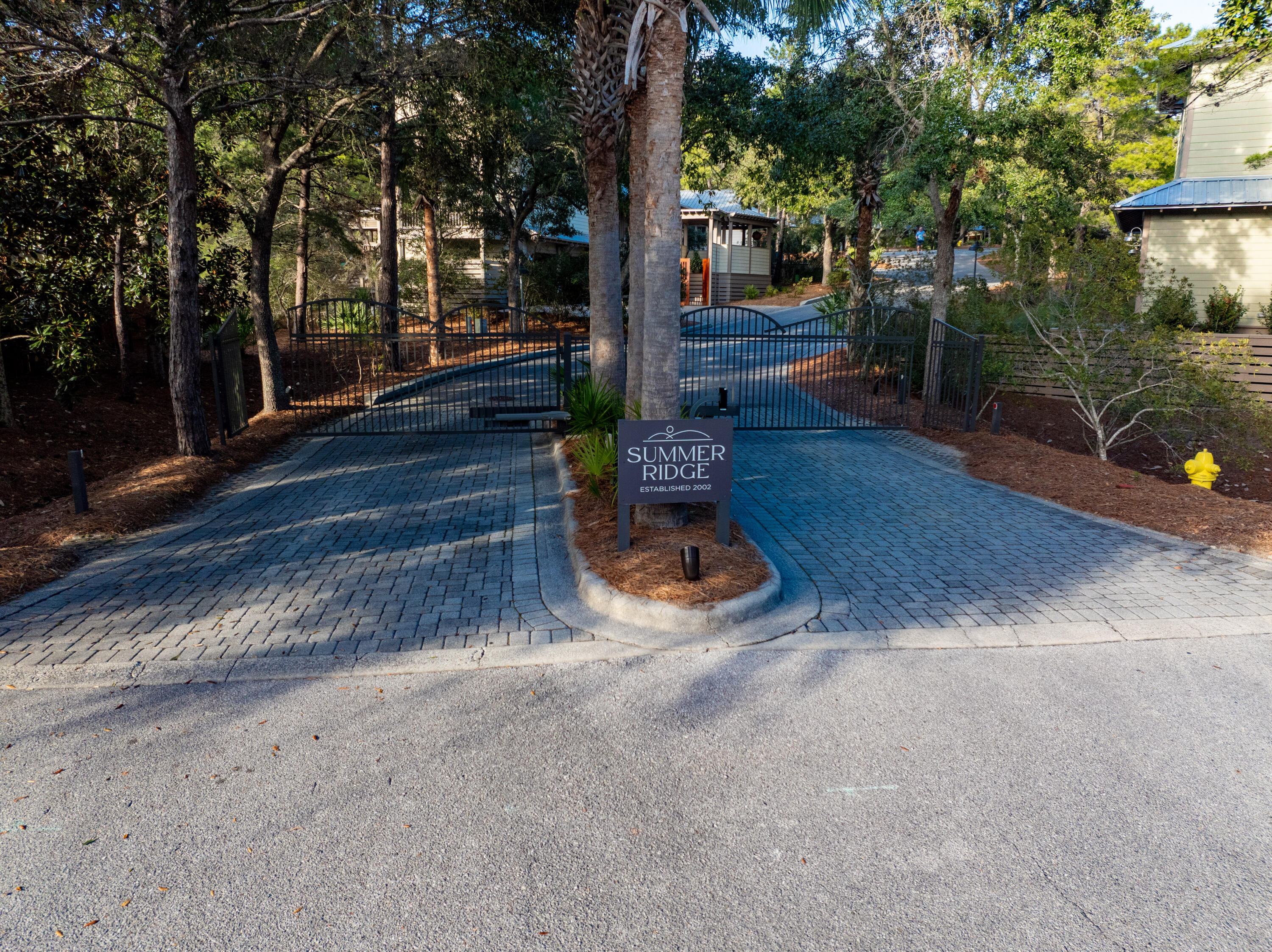 SUMMER RIDGE - Residential