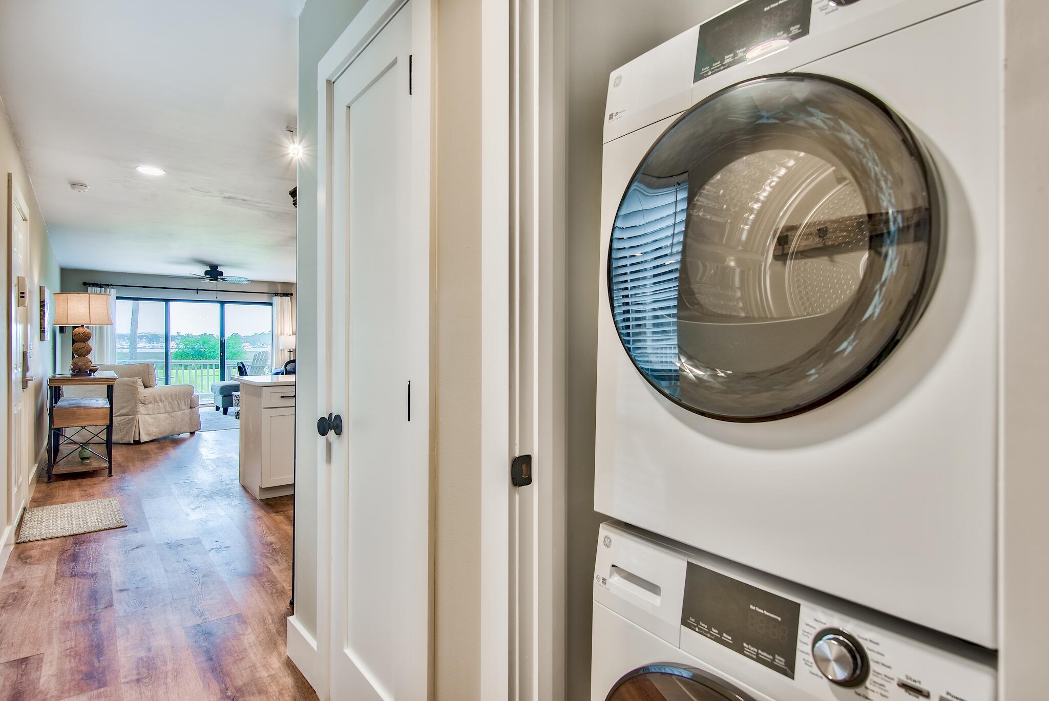 HARBOUR POINT CONDO - Residential