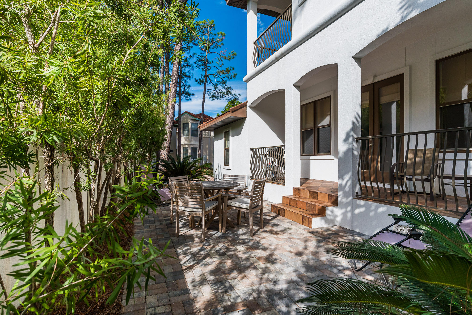 VILLAGE OF WHITE CLIFFS THE - Residential