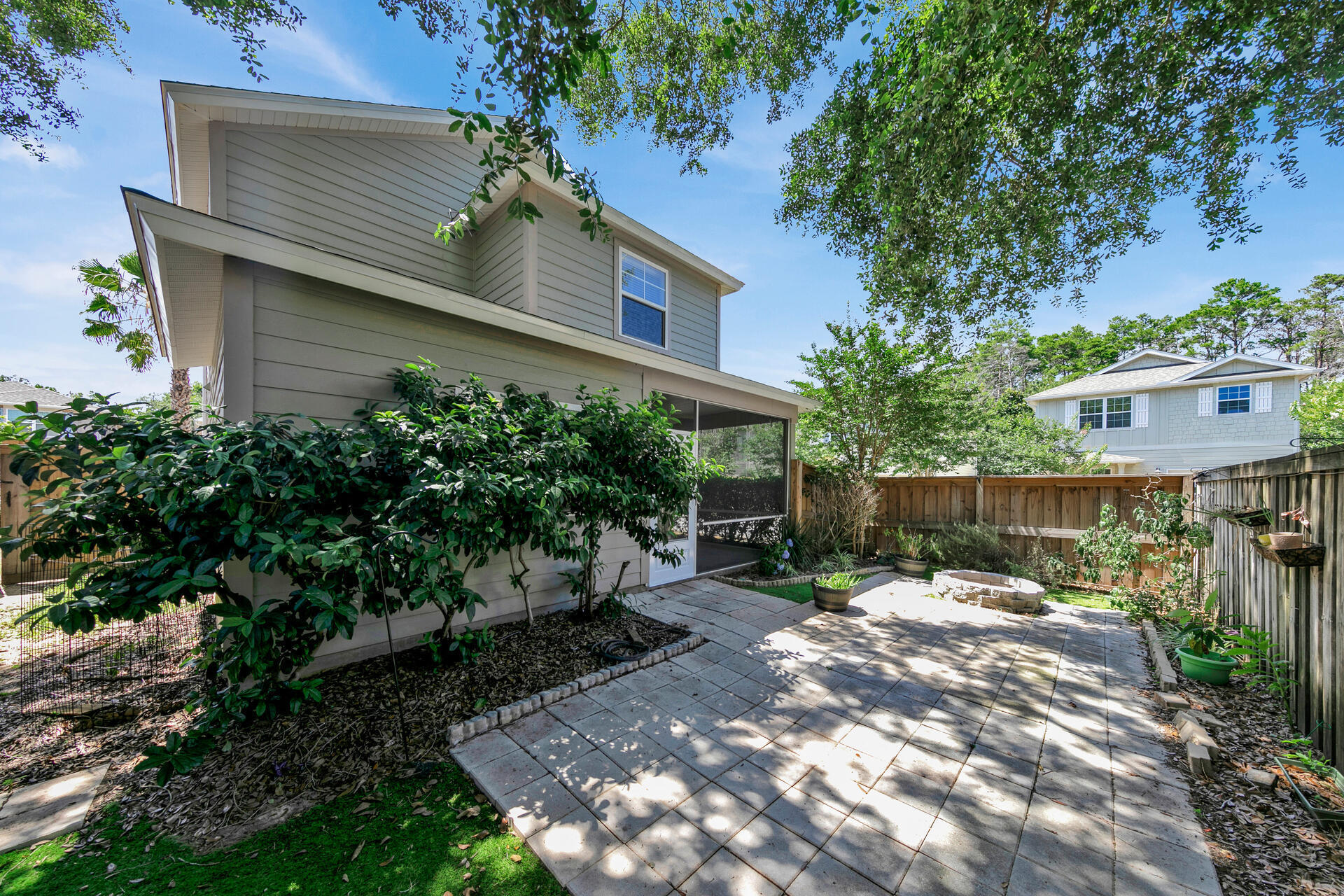 PLANTATION AT SANTA ROSA - Residential