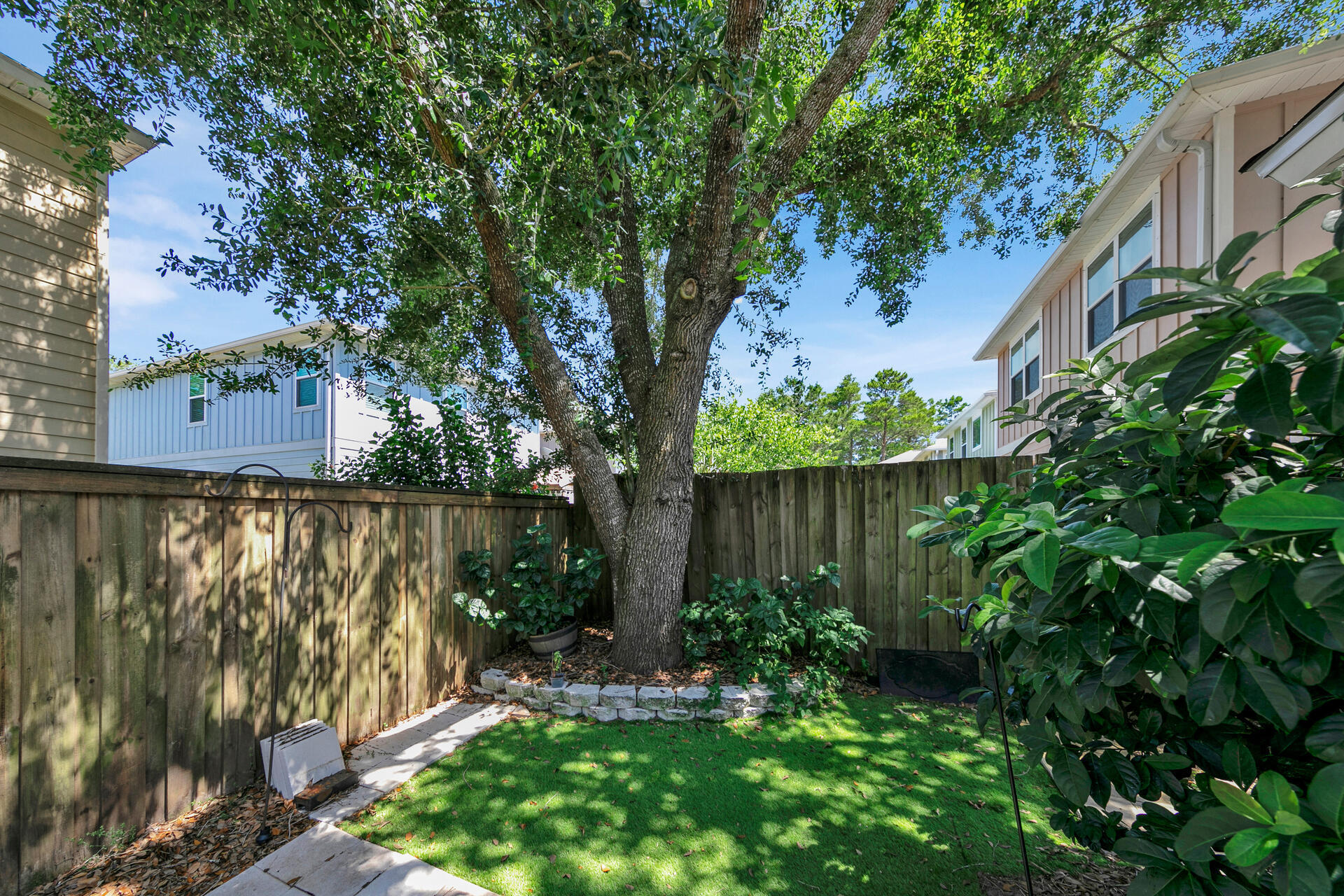 PLANTATION AT SANTA ROSA - Residential