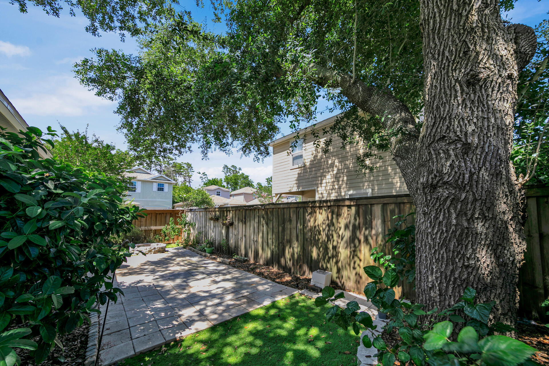 PLANTATION AT SANTA ROSA - Residential