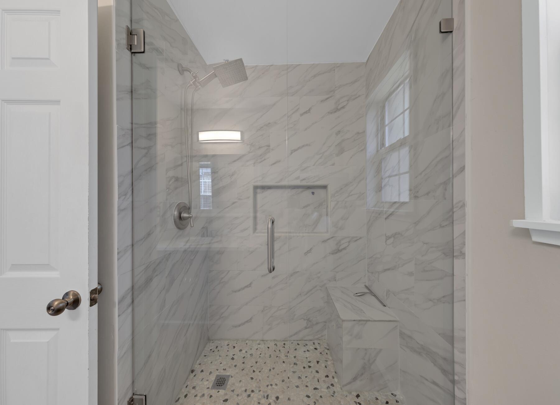 PARKWOOD SQUARE PH 2 - Residential Lease