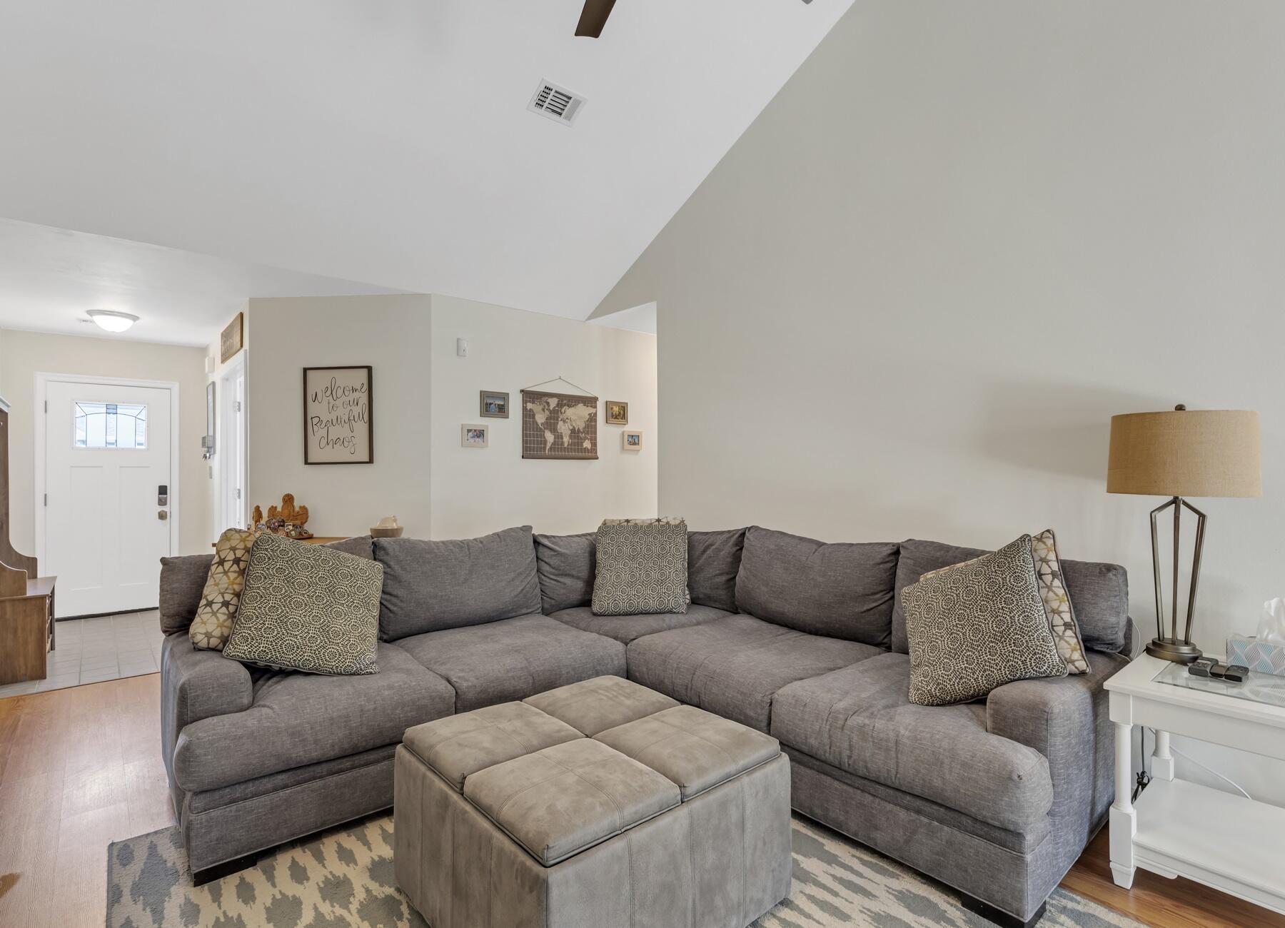 PARKWOOD SQUARE PH 2 - Residential Lease
