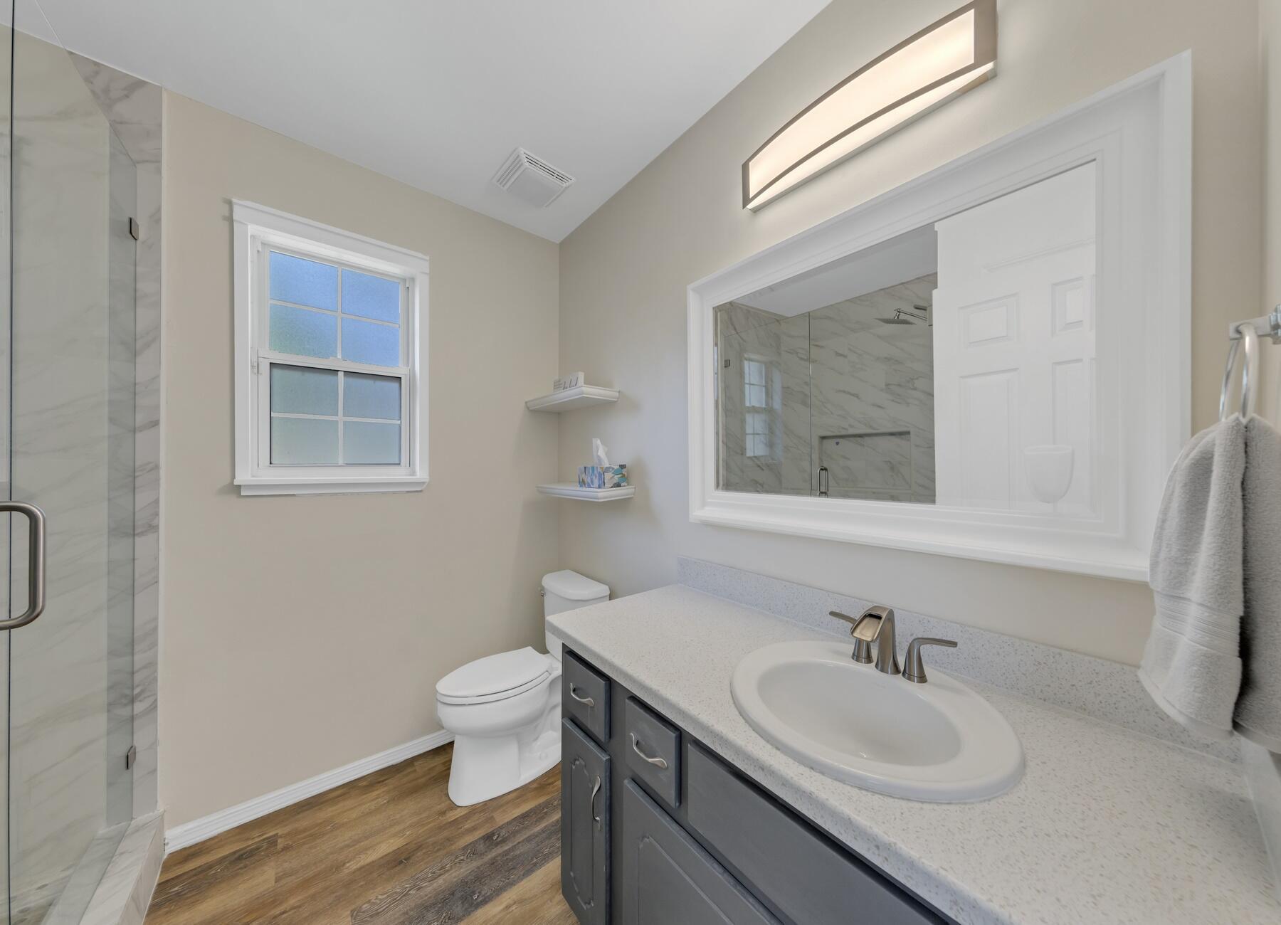 PARKWOOD SQUARE PH 2 - Residential Lease