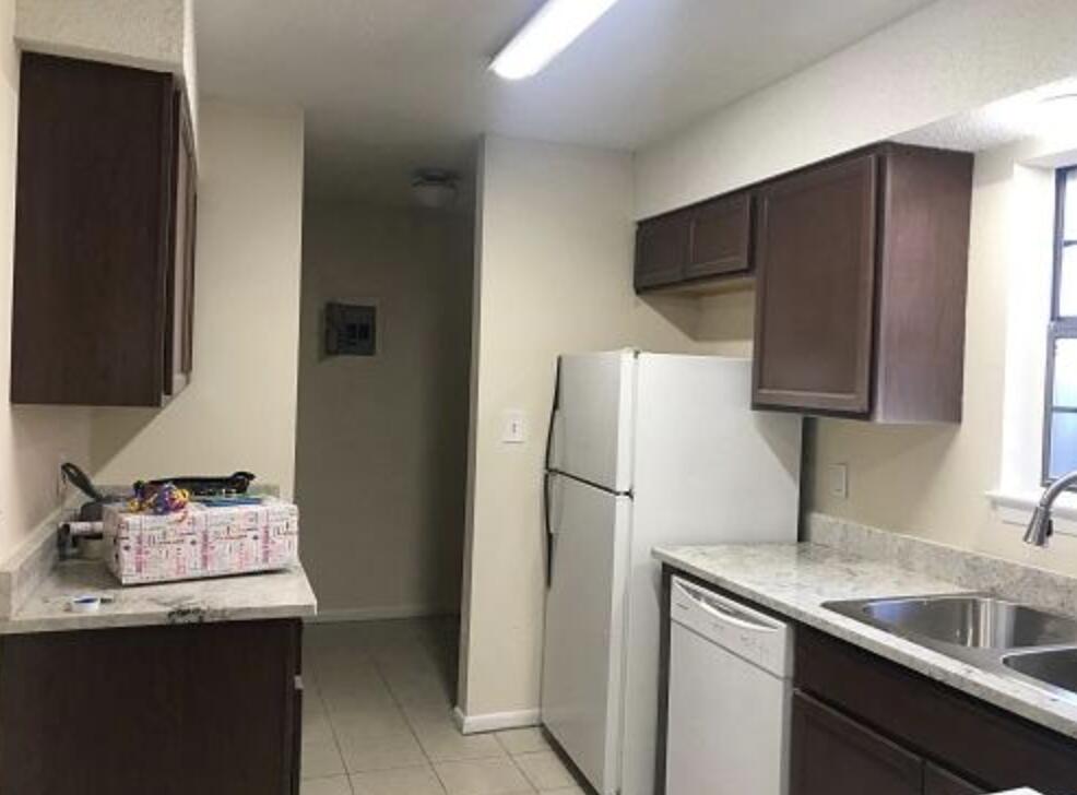 WOODHAM MANOR 1ST ADDN - Residential Lease