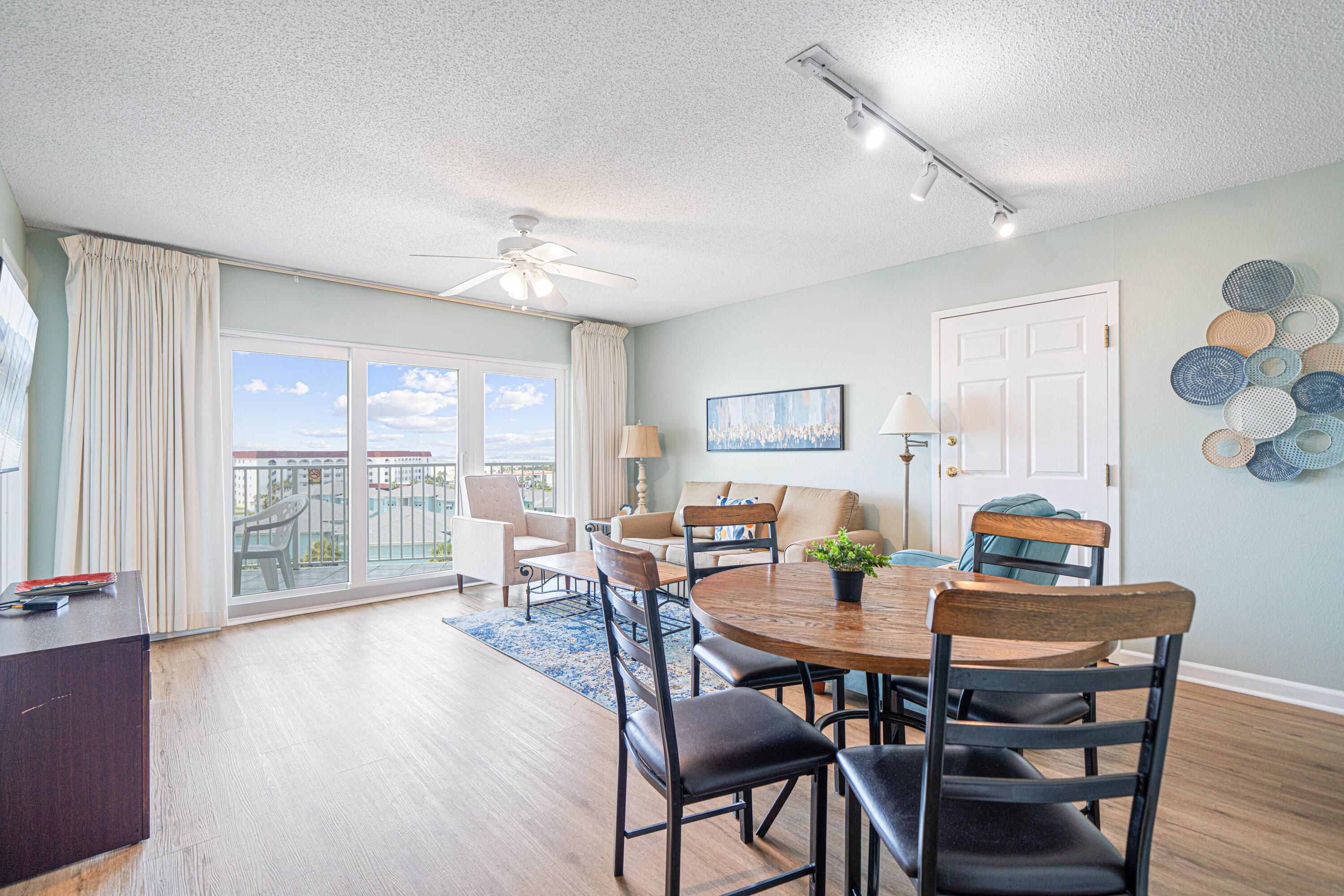 SEACREST CONDOMINIUMS - Residential