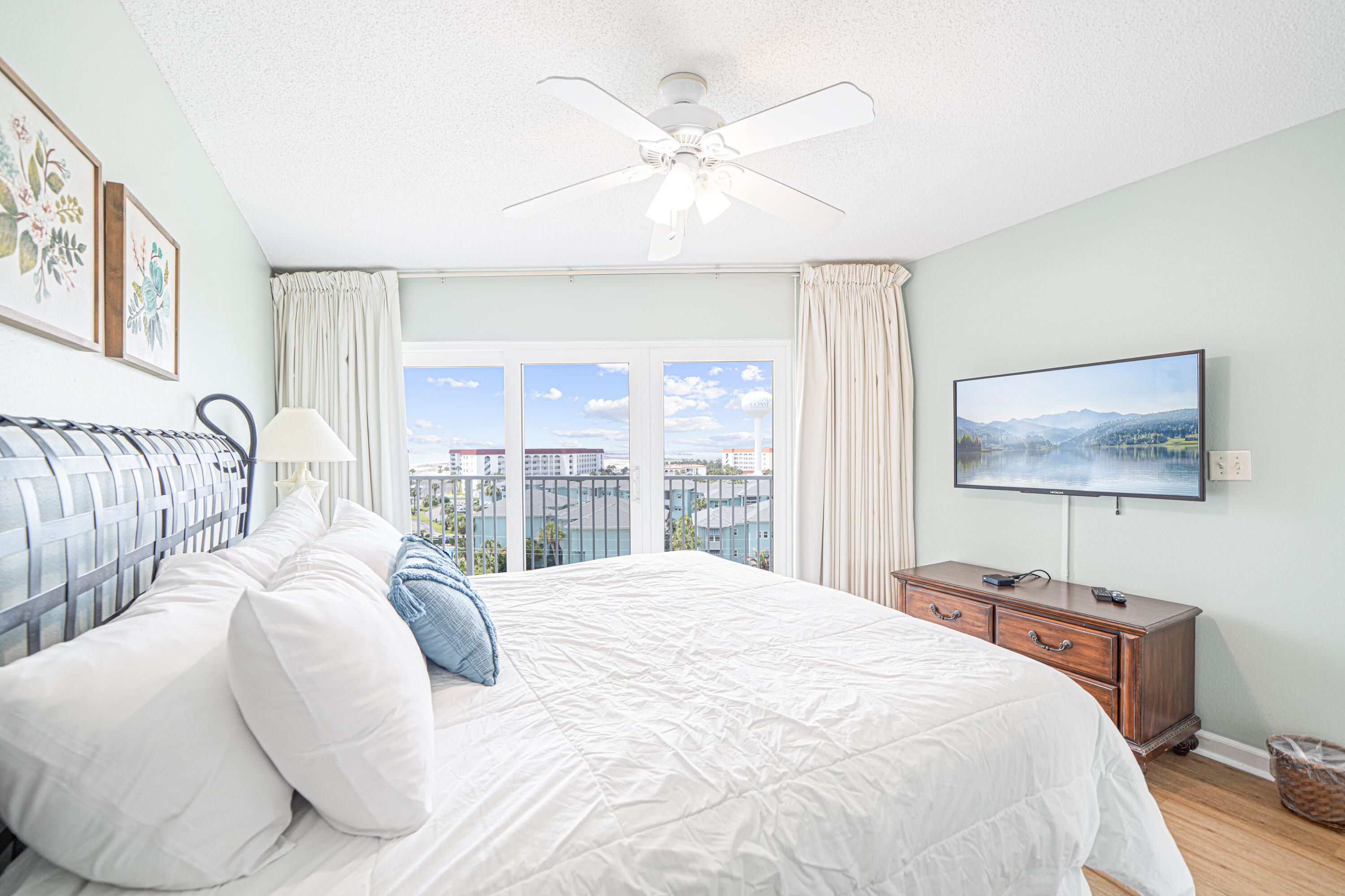 SEACREST CONDOMINIUMS - Residential