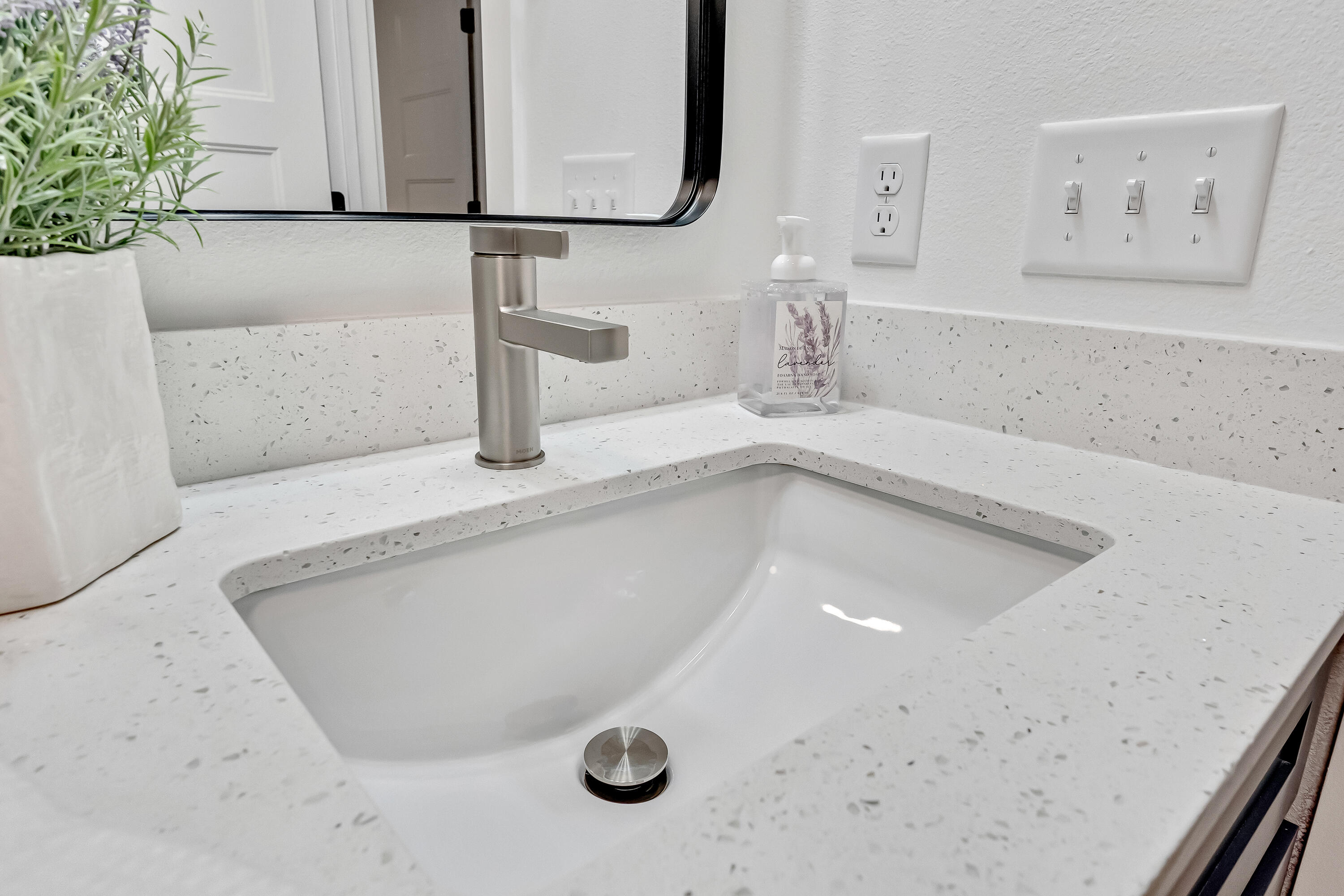 HOLLAND ADDN - Residential