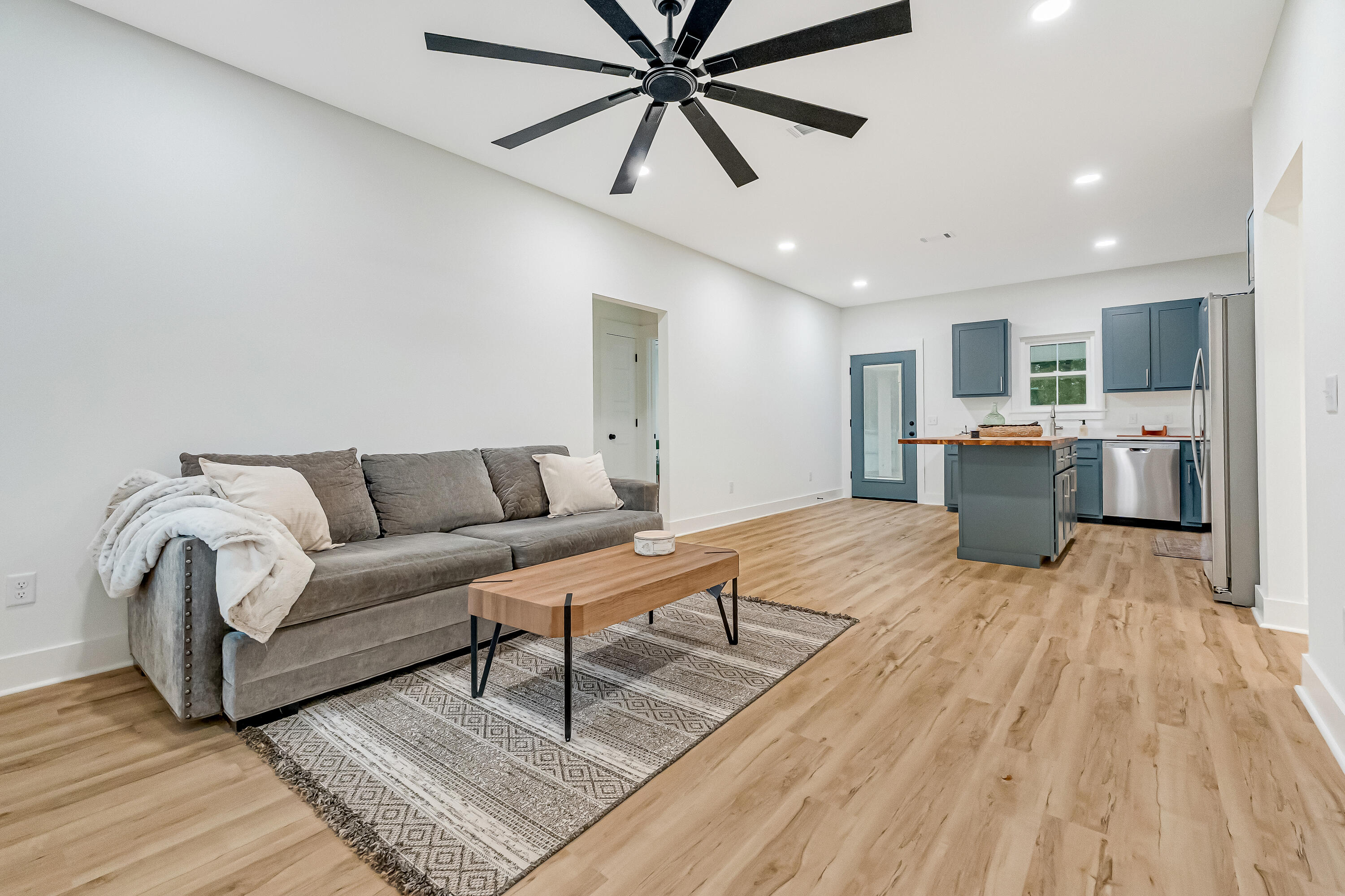 HOLLAND ADDN - Residential