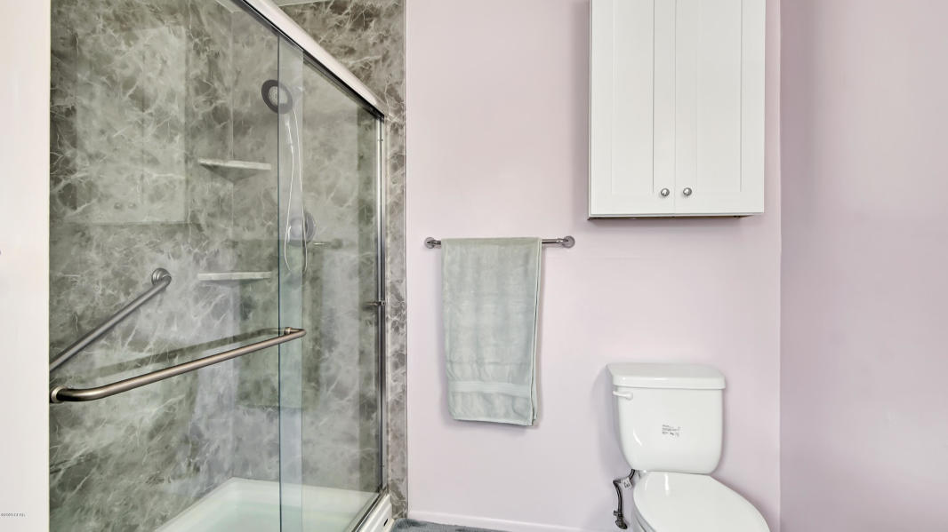 LAGUNA BEACH - Residential