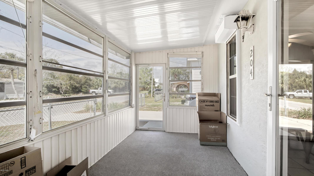 LAGUNA BEACH - Residential